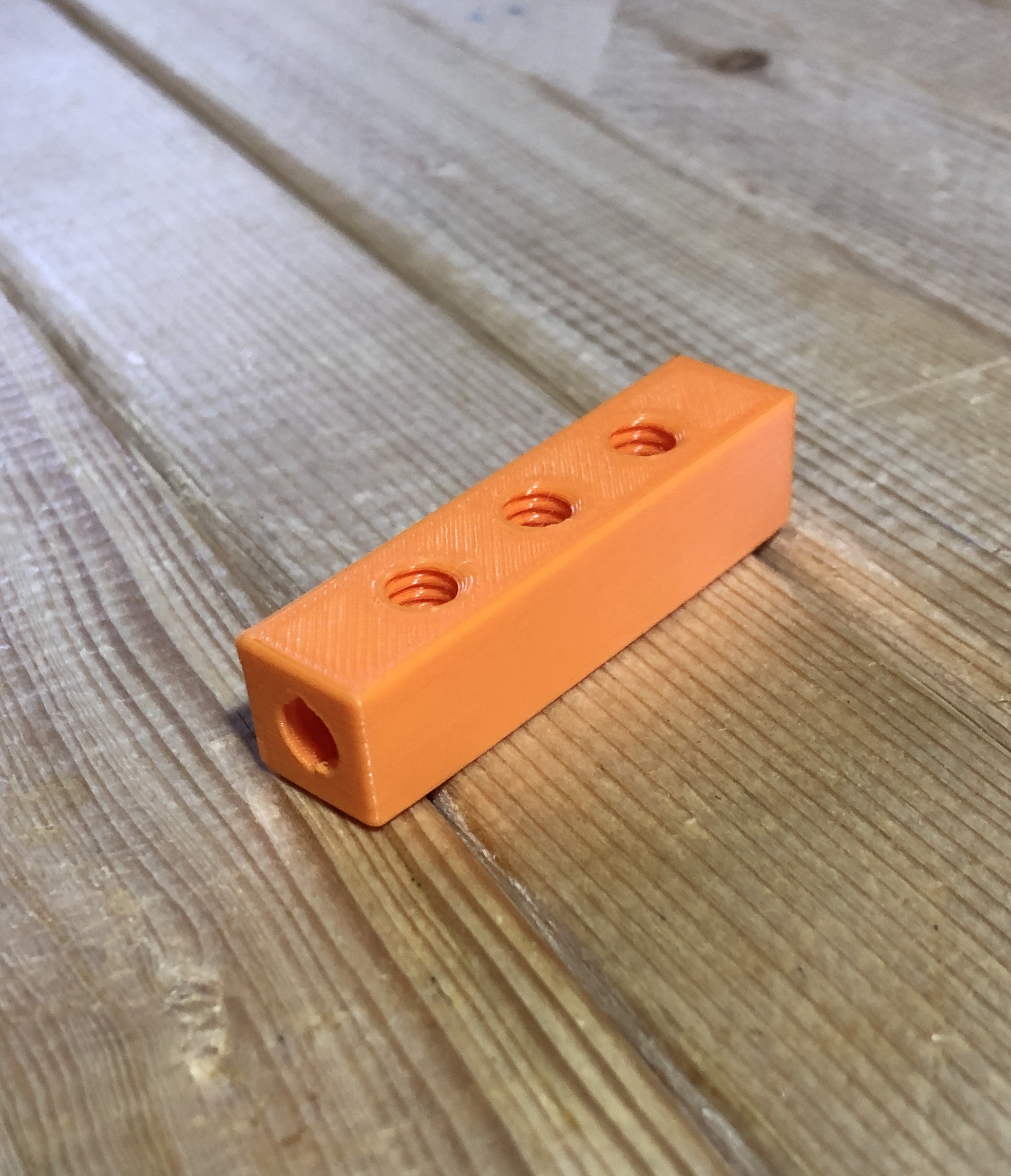BuildingBlocks Orange Threaded 2x0.5x0.5 Offset