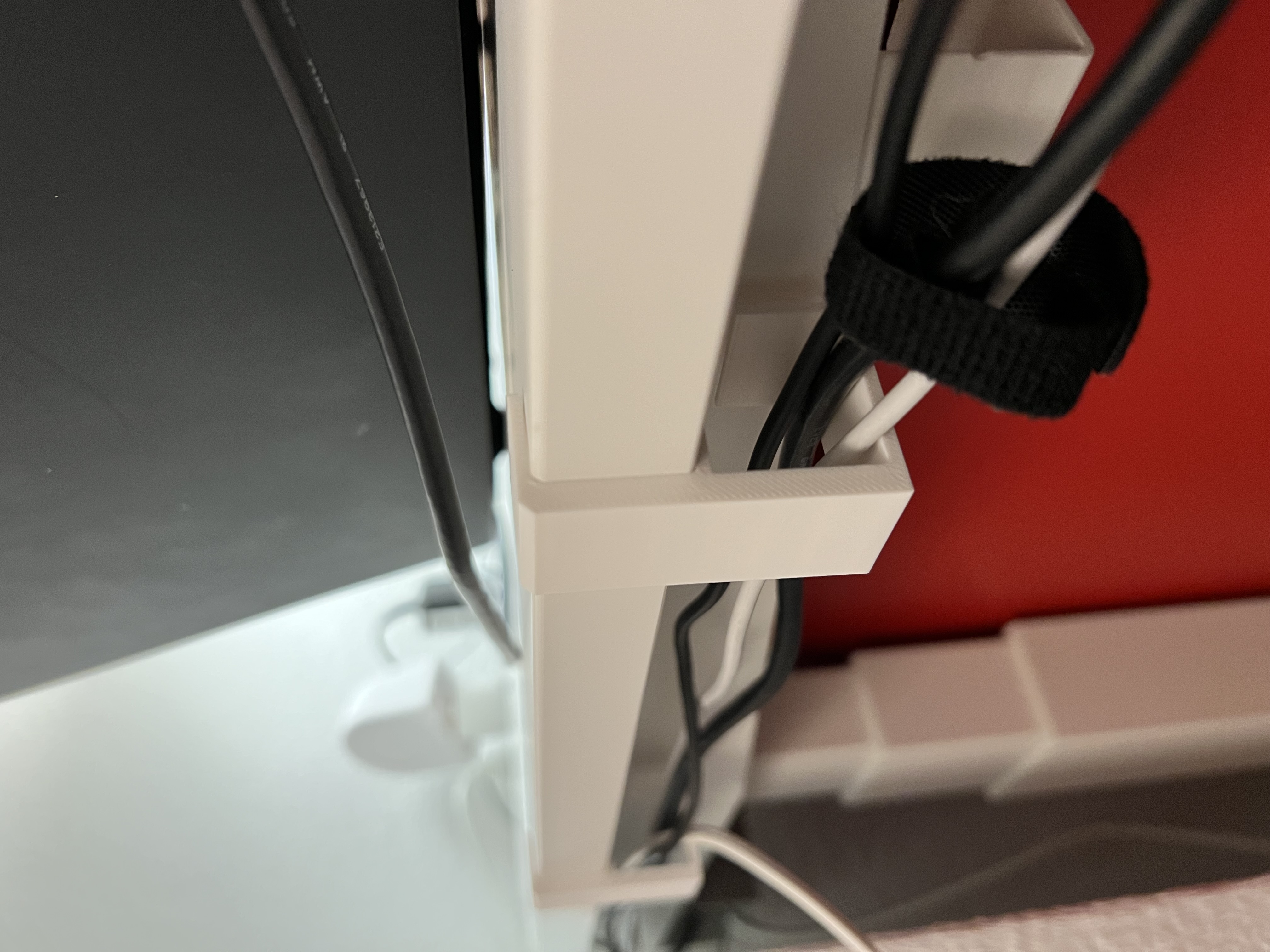 Kabelhalter Ikea Mittzon — miniatura 2