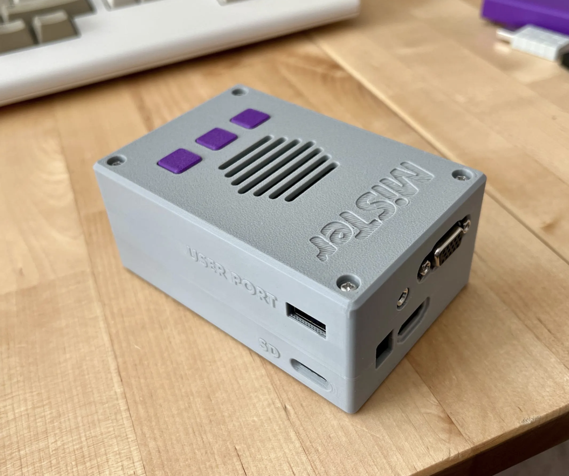 QMTech MiSTer FPGA Compact Case