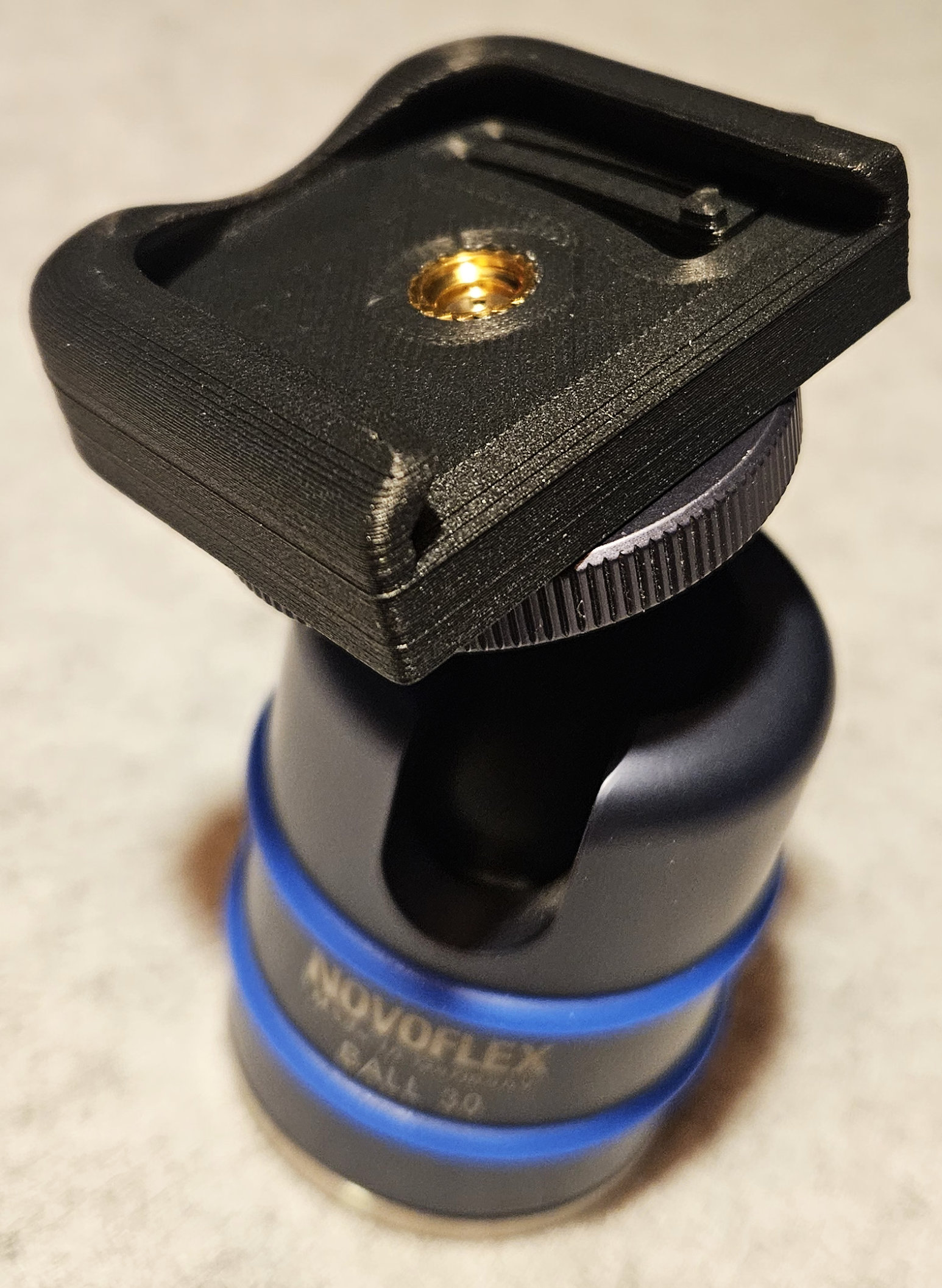 Tripod adapter for Peak Design plate -> 1/4" insert