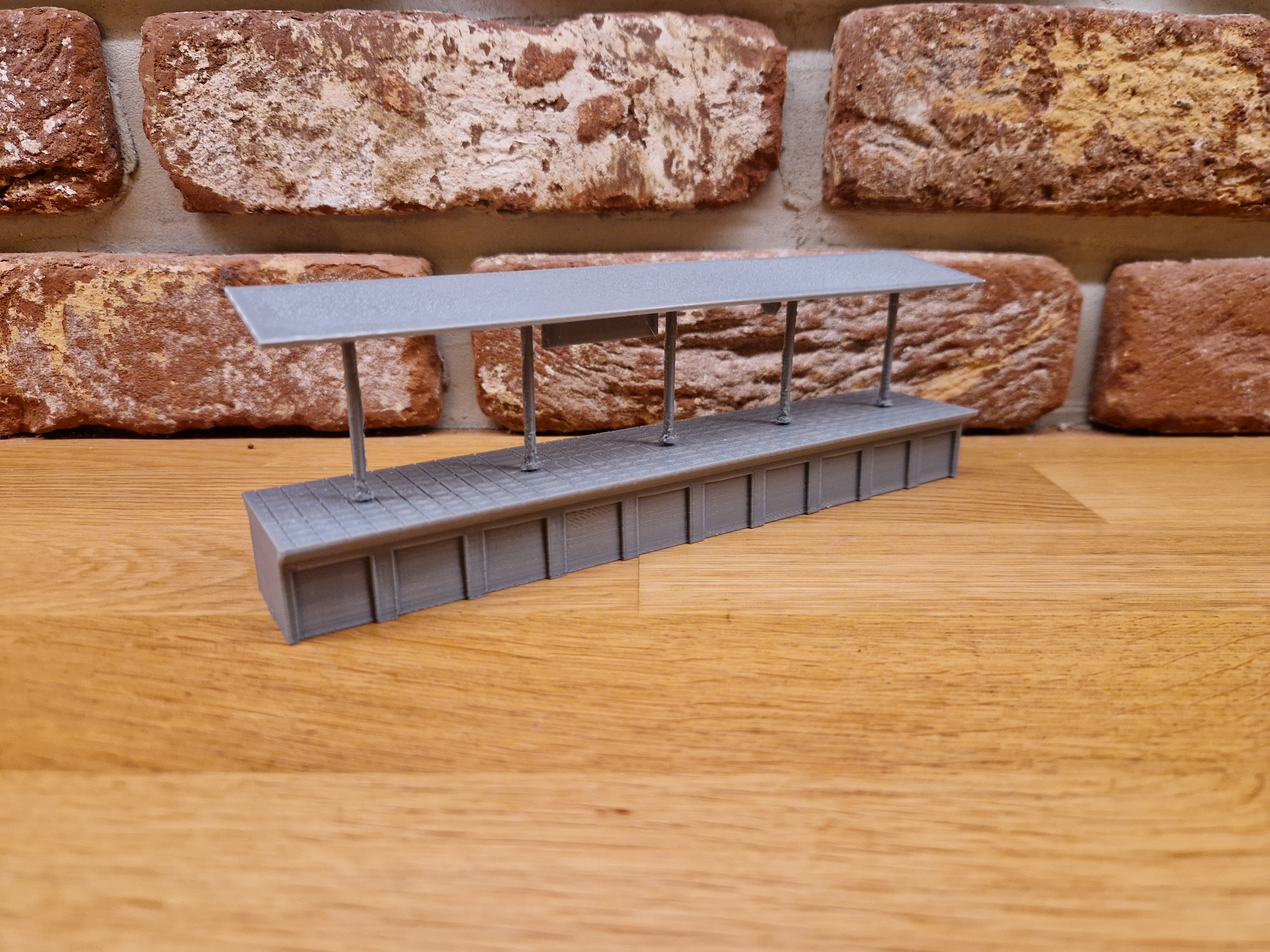 H0 Train Station Platform on both sides, Beidseitiger Bahnsteig Eisenbahnstation 1:87