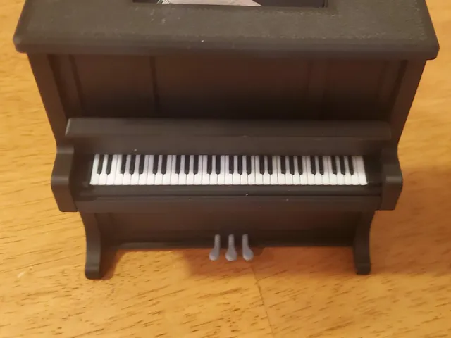 Wind-up music box piano remix