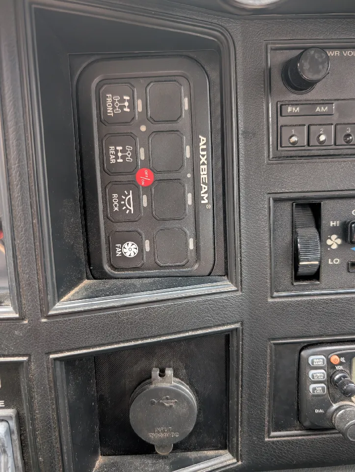AuxBeam 8 Gang switch Mount (Jeep XJ) by HaK-Butcher | Download