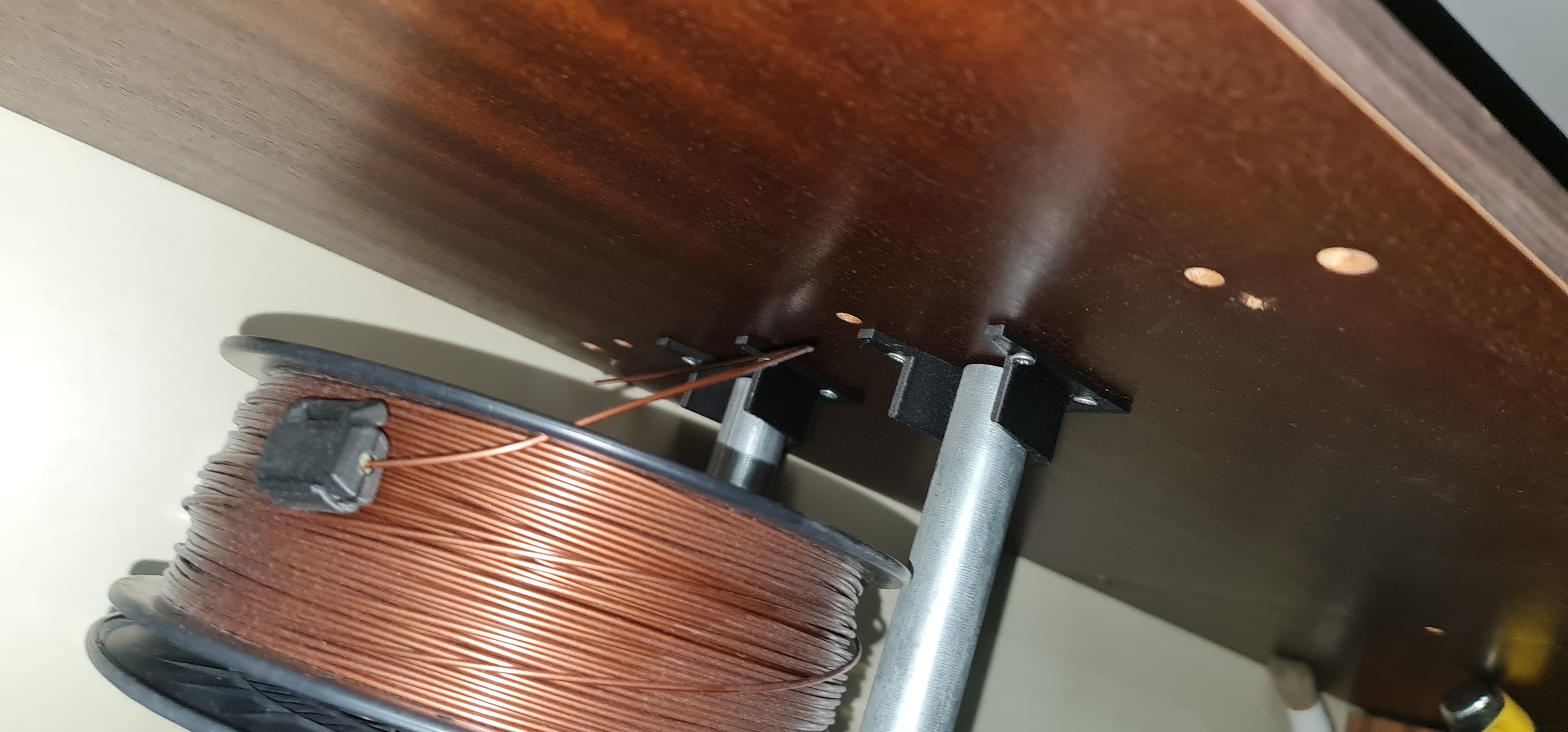 Brace 4 spool holding