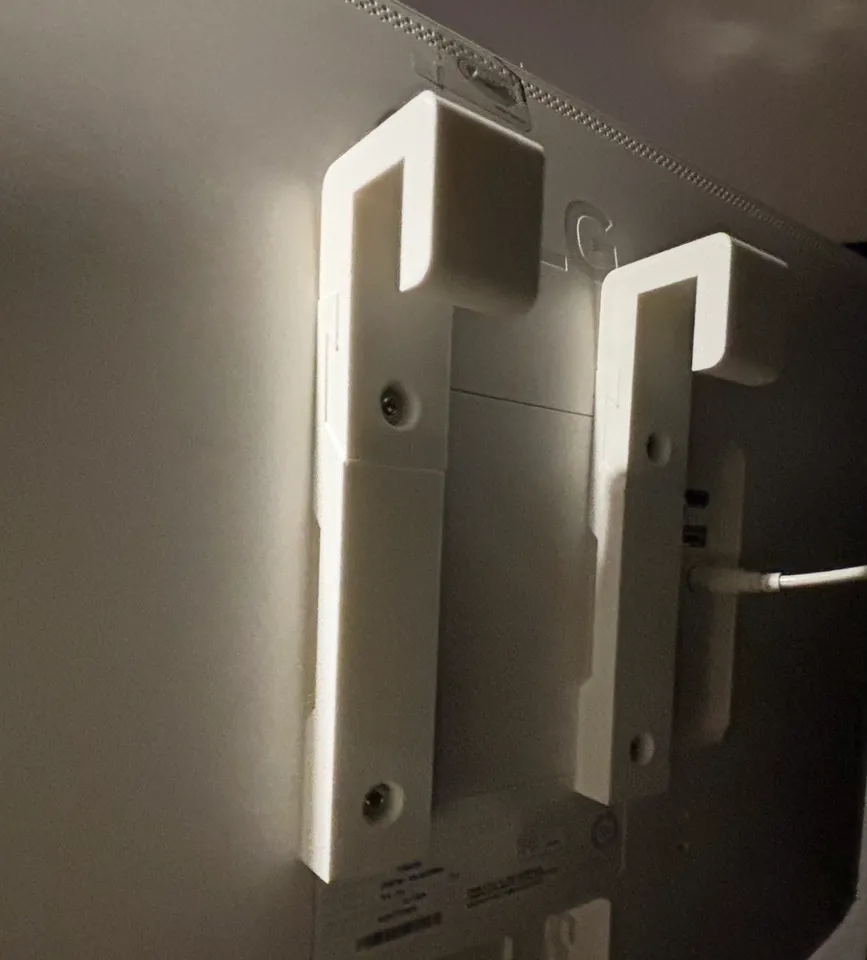 VESA Monitor Hanger by changer655345 | Download free STL model ...