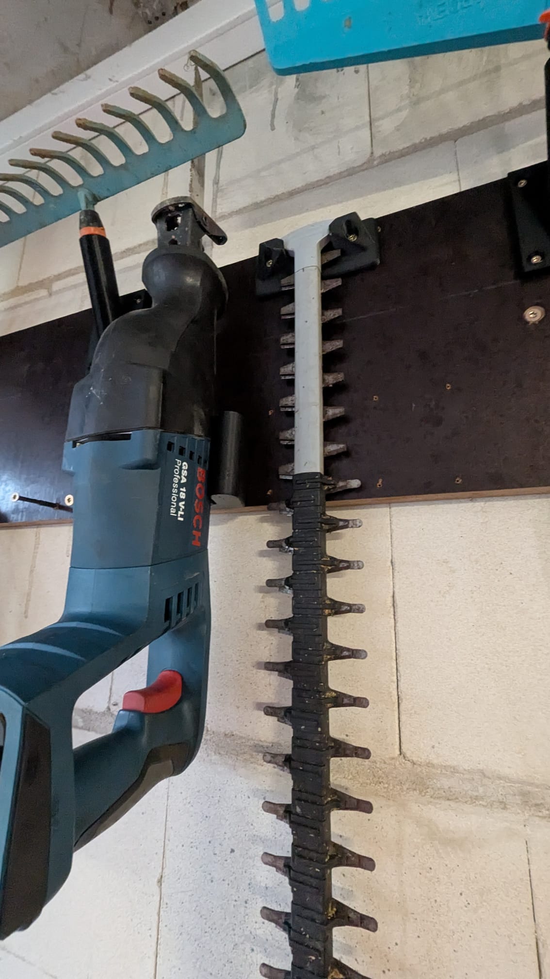 Wall Holder Bosch Professional GSA 18V-LI