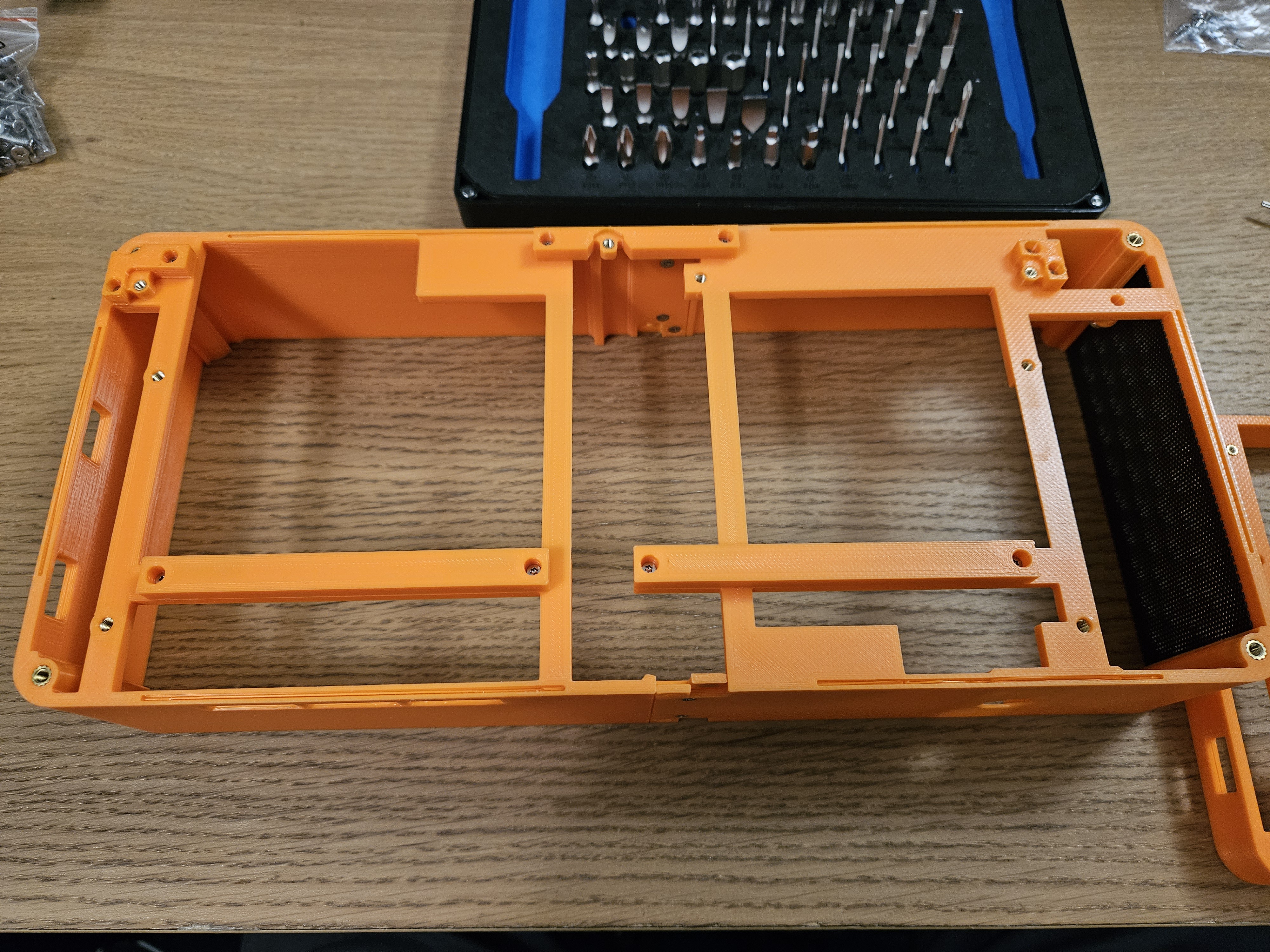 Framework NAS/media server with battery backup — thumbnail 11