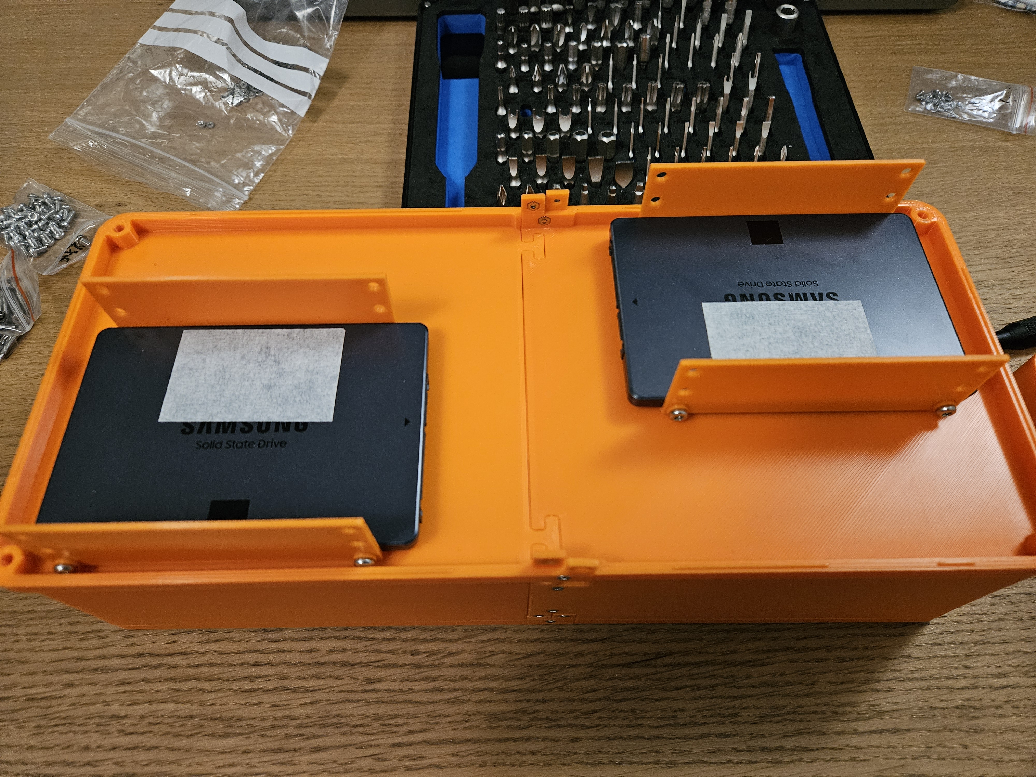 Framework NAS/media server with battery backup — thumbnail 15