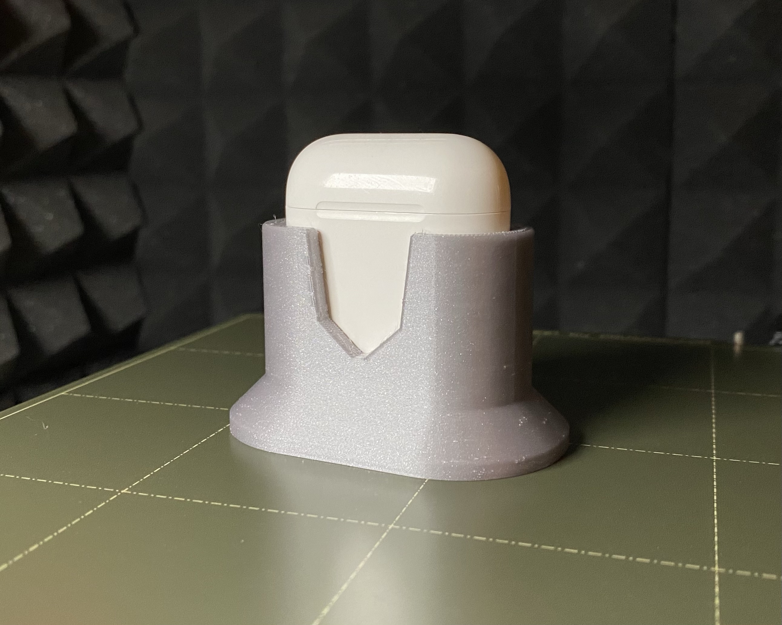 Airpod Holder (First and Second Generation)
