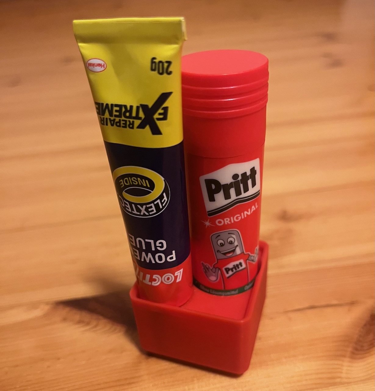 Pritt glue stick and Loctite Power Glue Gridfinity bin