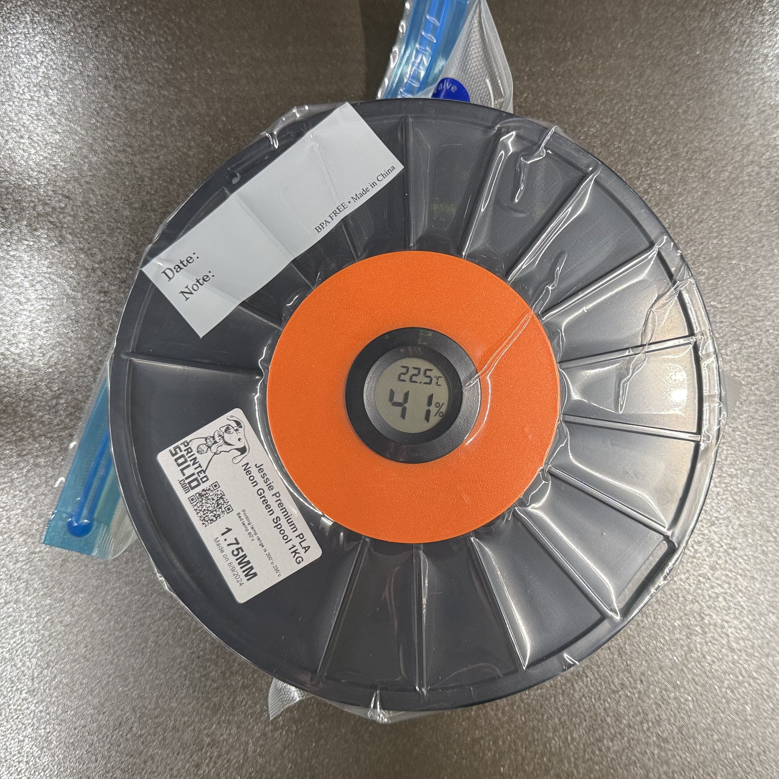 Hygrometer Holder and Vacuum Bag Protector