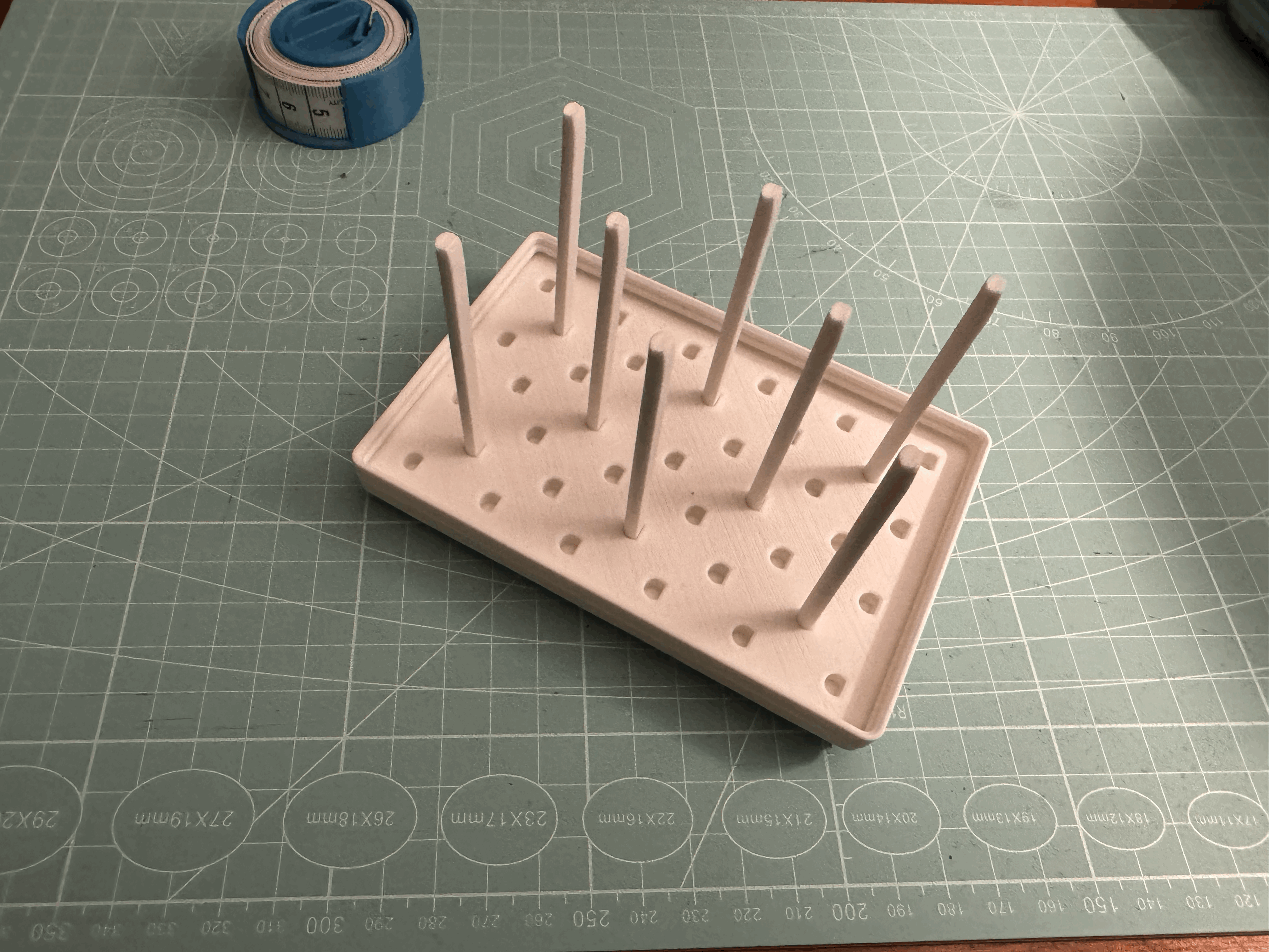 Miniatura 2 do modelo 3D Gridfinity Sewing Thread / Yarn Holder