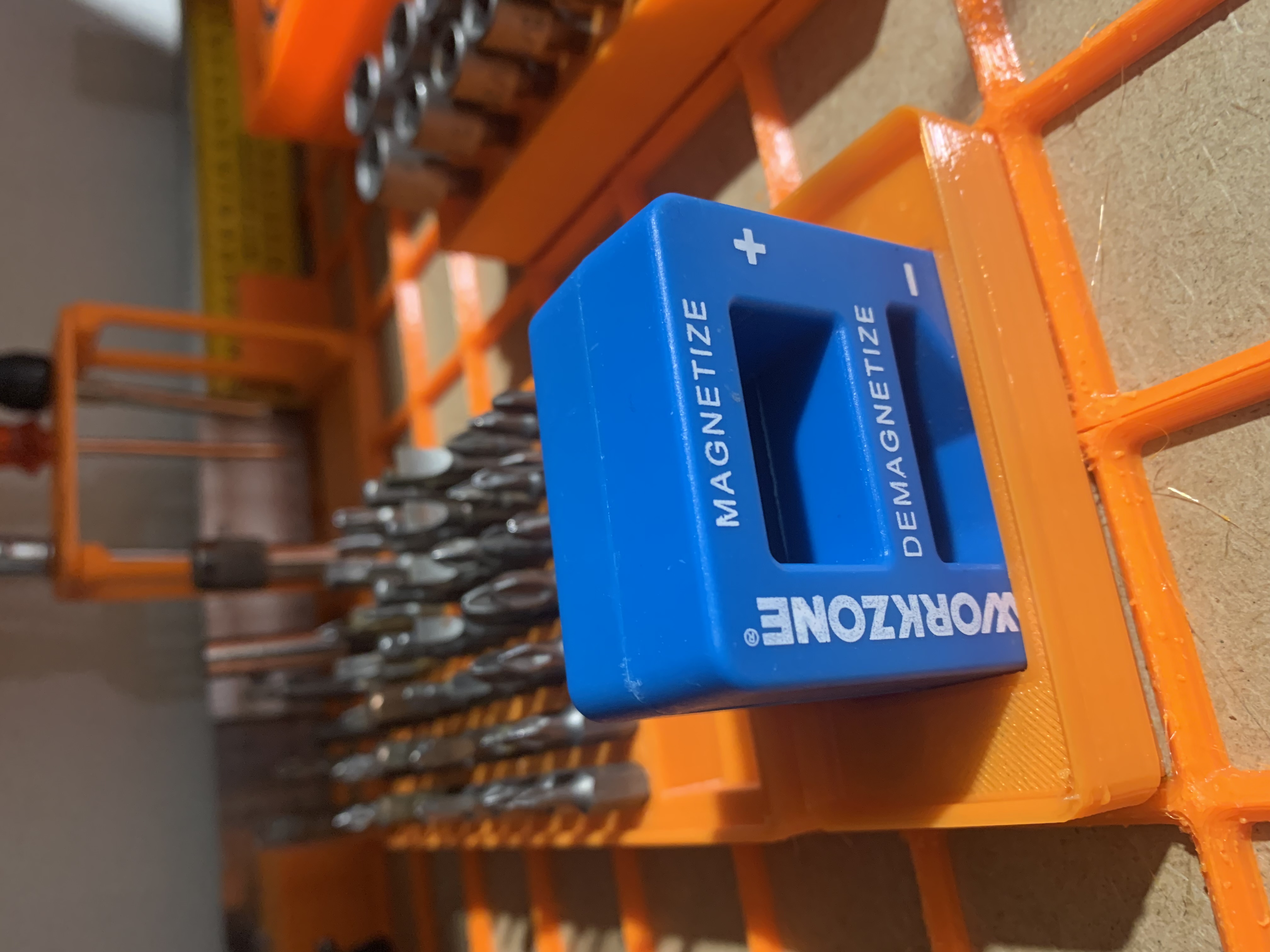 Gridfinity Workzone Magnetizer Holder