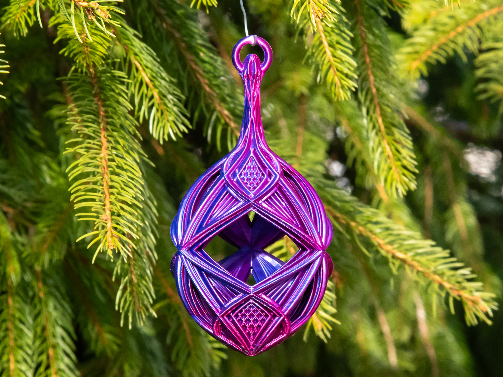 Kaleidoscope 1 Christmas Bulb 2024 — thumbnail 3