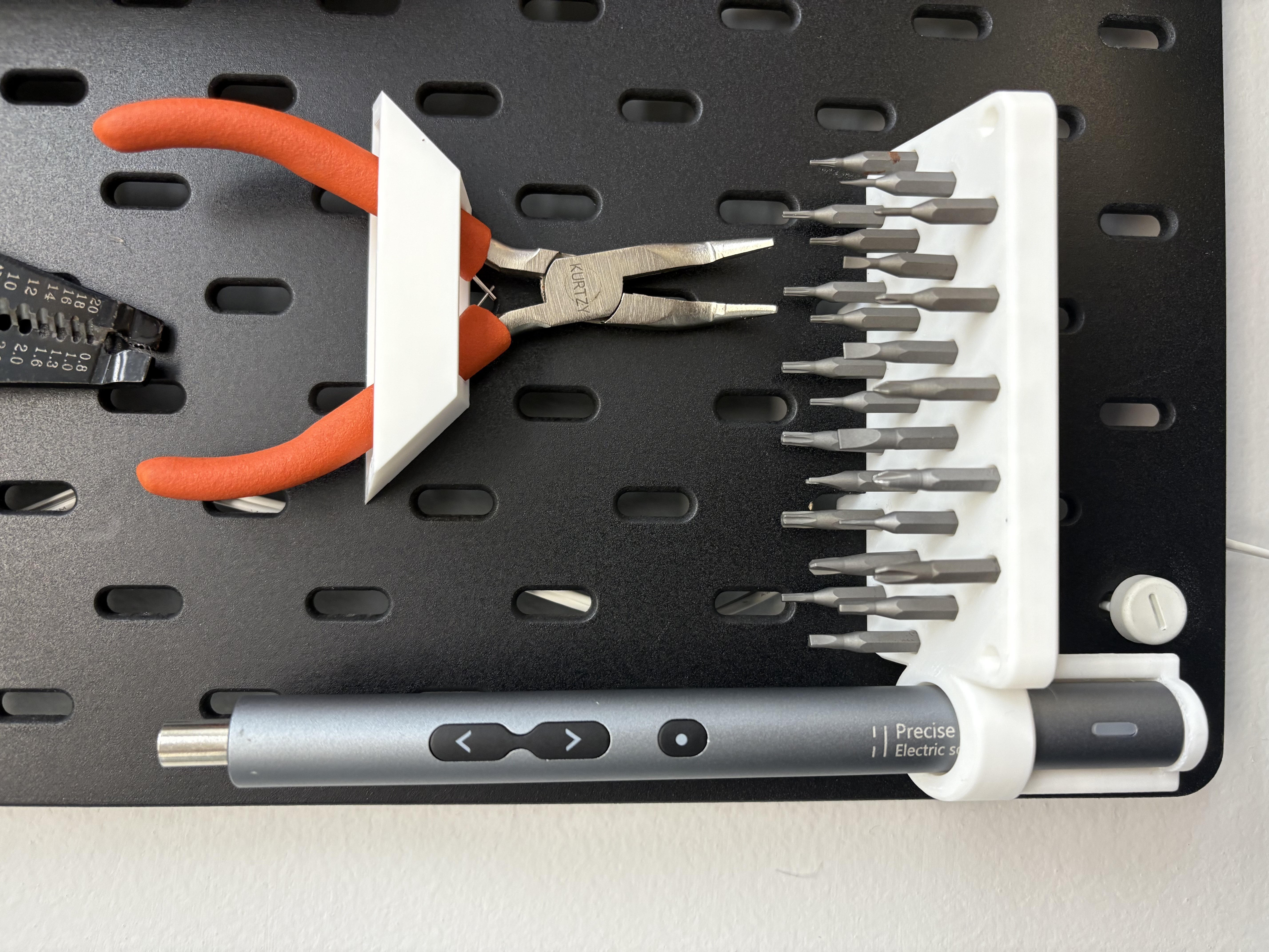 Skadis Electric Precision Screw Driver Mount v1