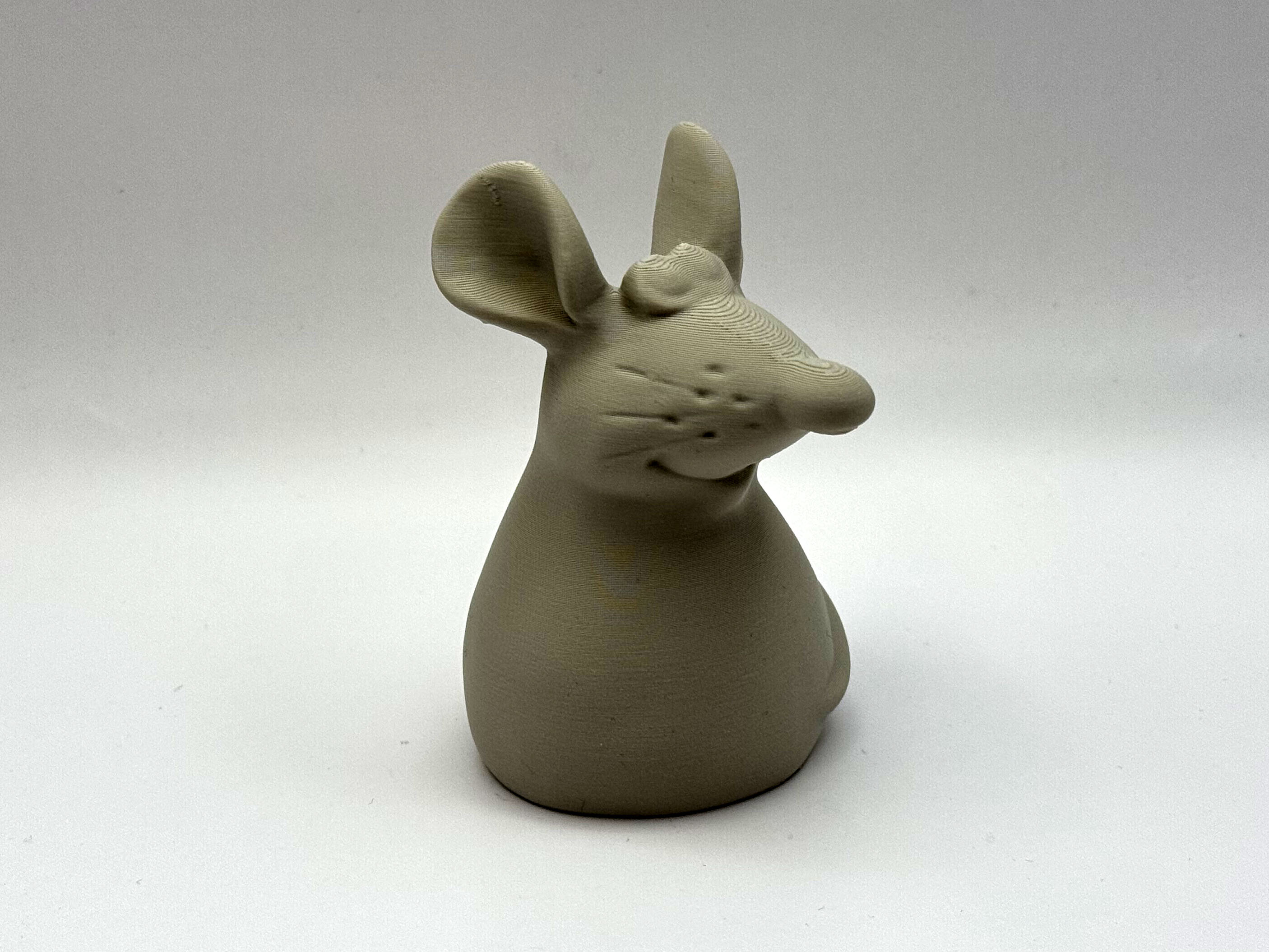 Charming Mouse Figurine — miniatura 2