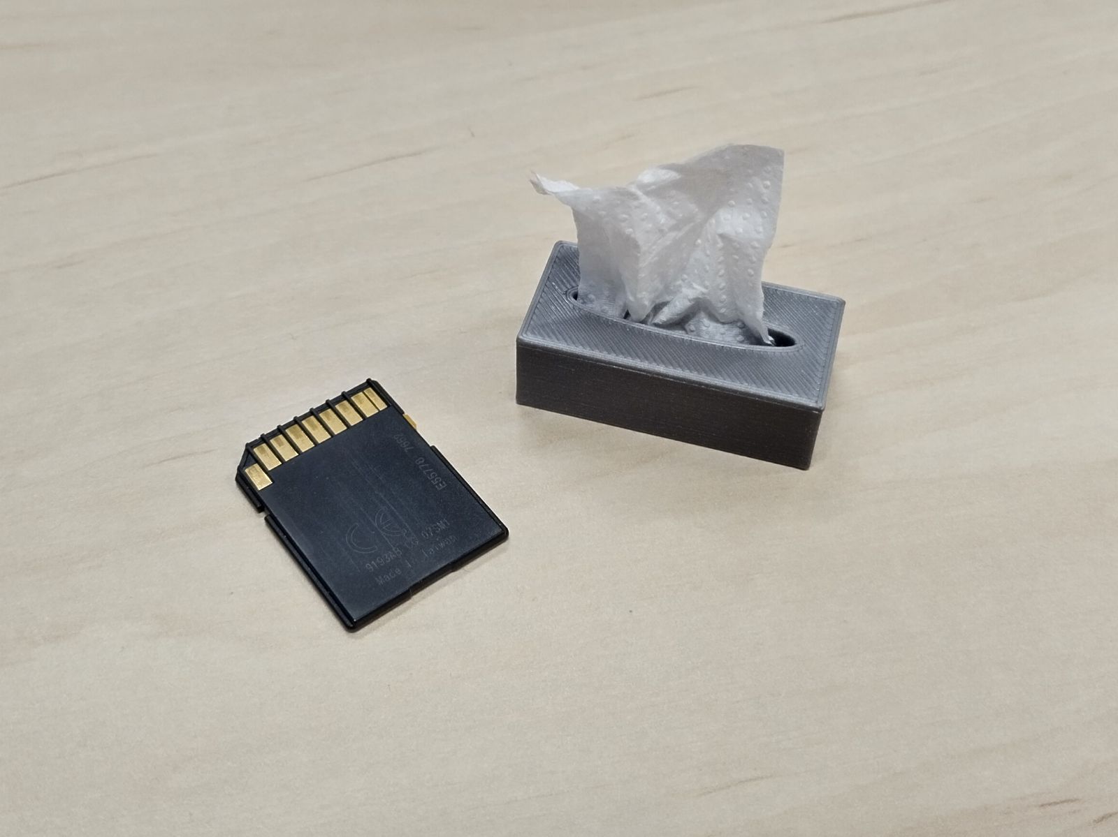 Mini Tissue Box / SD Card Holder