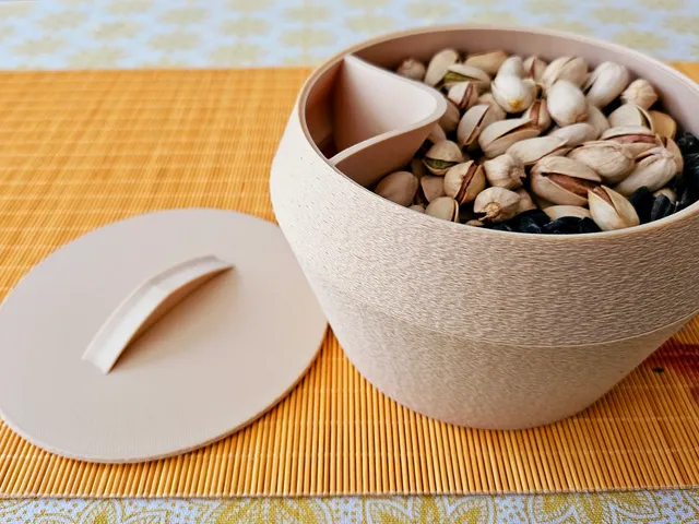 easy printable Pistachio/Peanuts/Seed (sorting) bowl