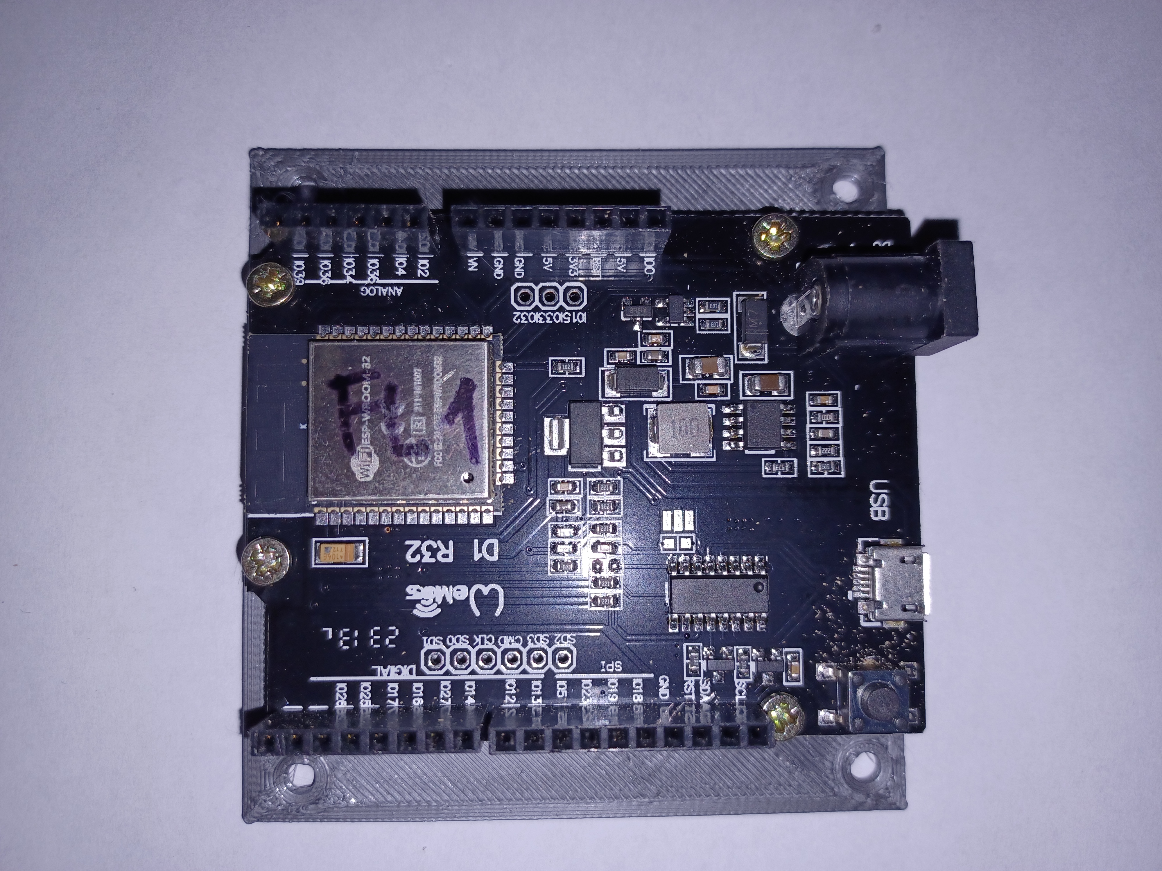 Montážní podložka pro Arduino Uno nebo ESPduino