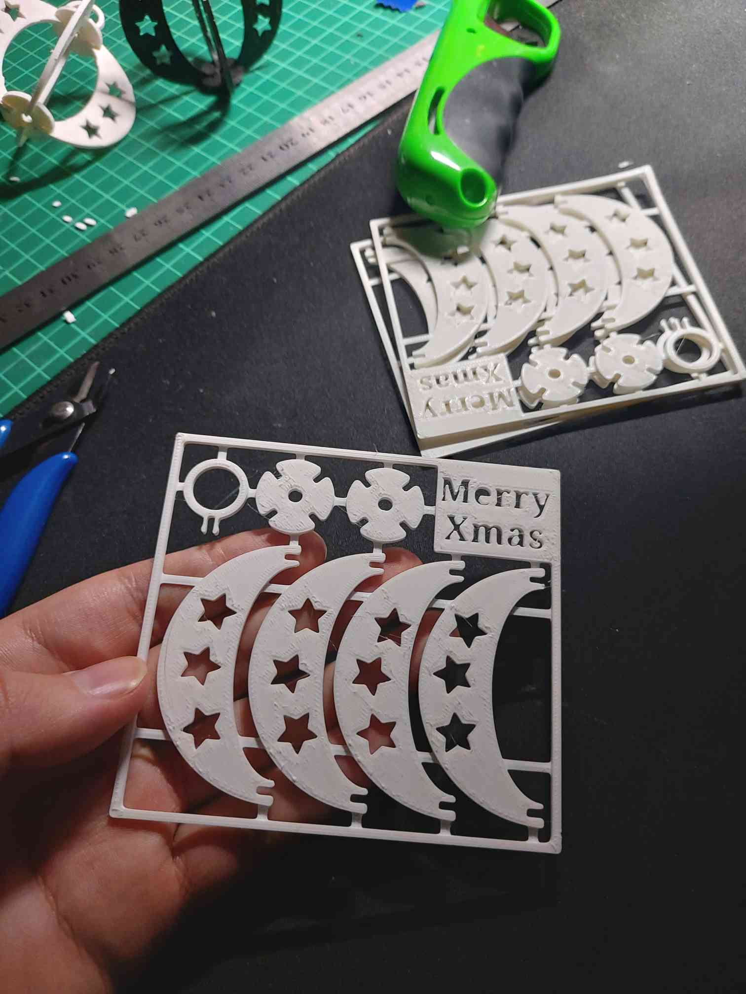 Christmas tree ball/bauble KIT