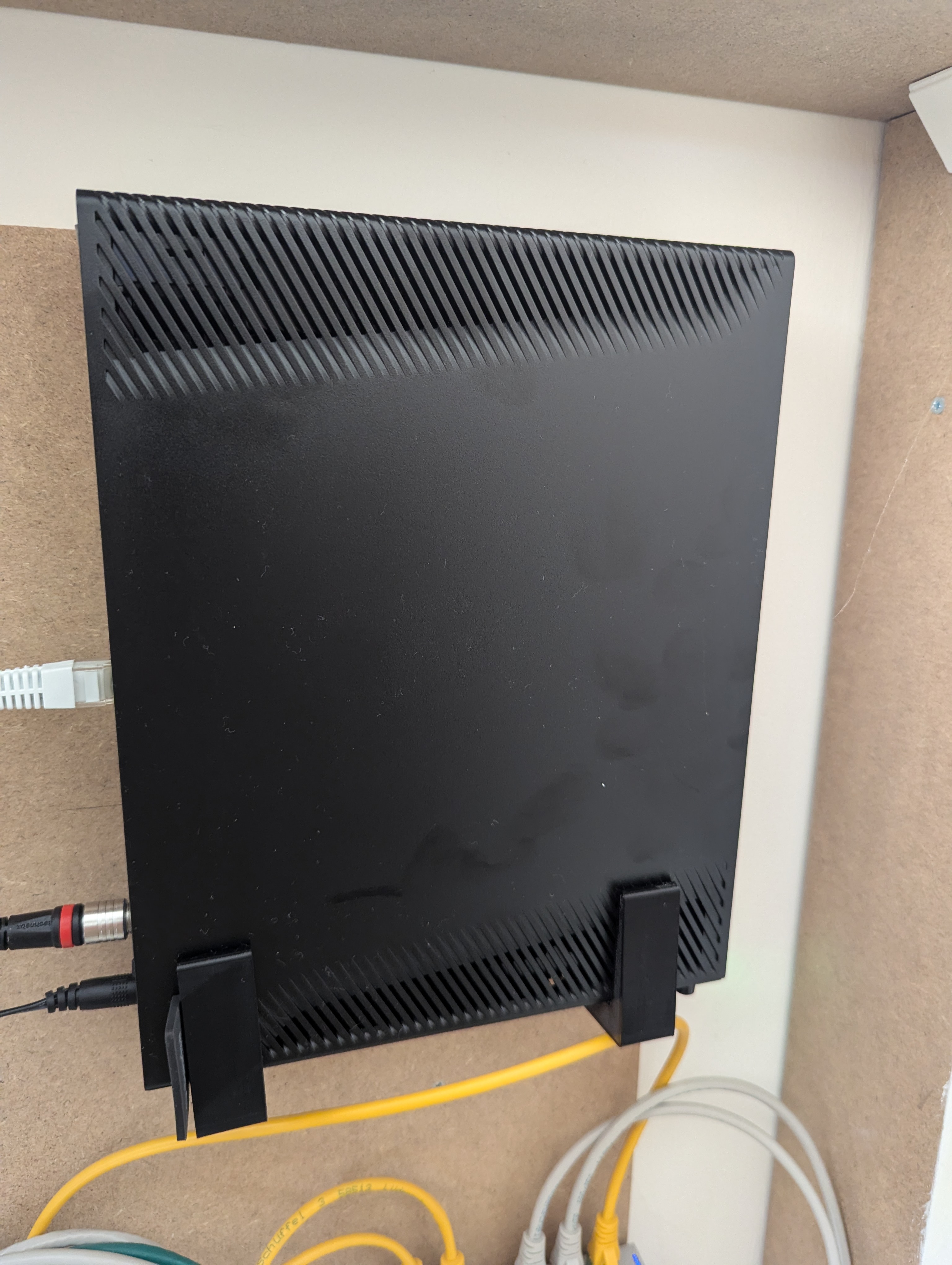 Connect Box 3 wall mount