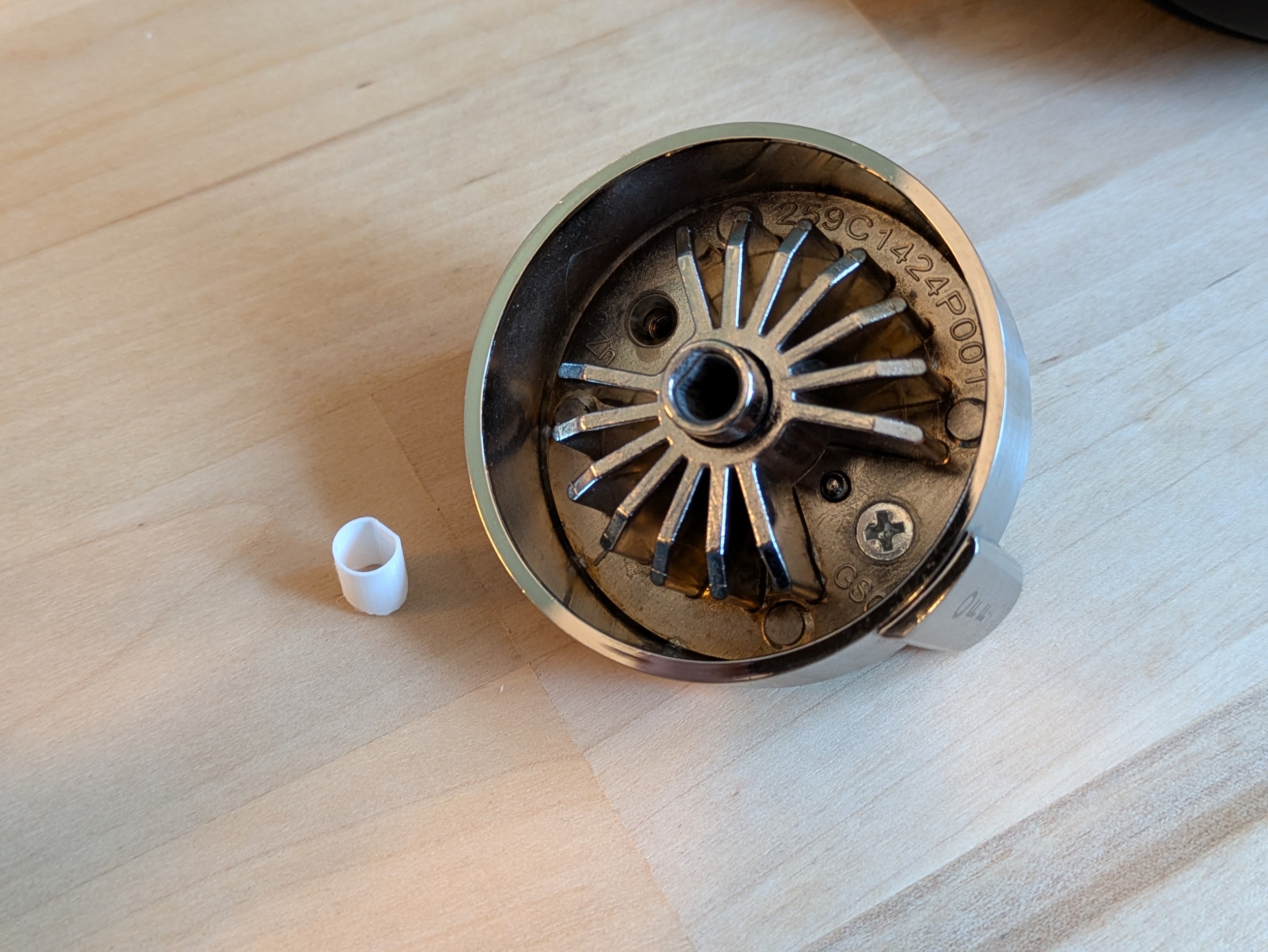 GE Café 30 (CGS750M2N2S5) Range Knob D-Ring (sleeve)