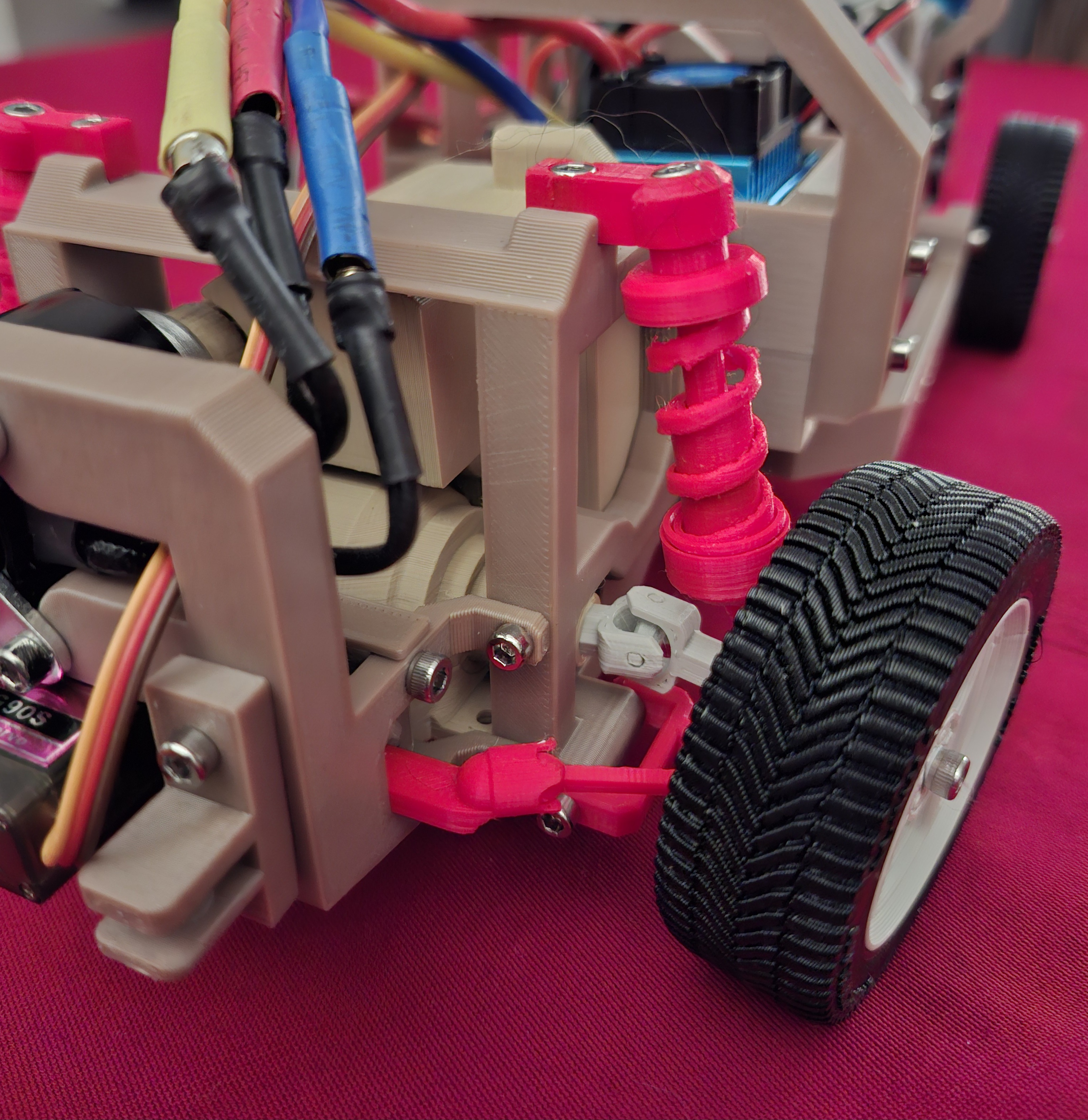 Peugeot 3008 RC car chassis at 1:12 scale