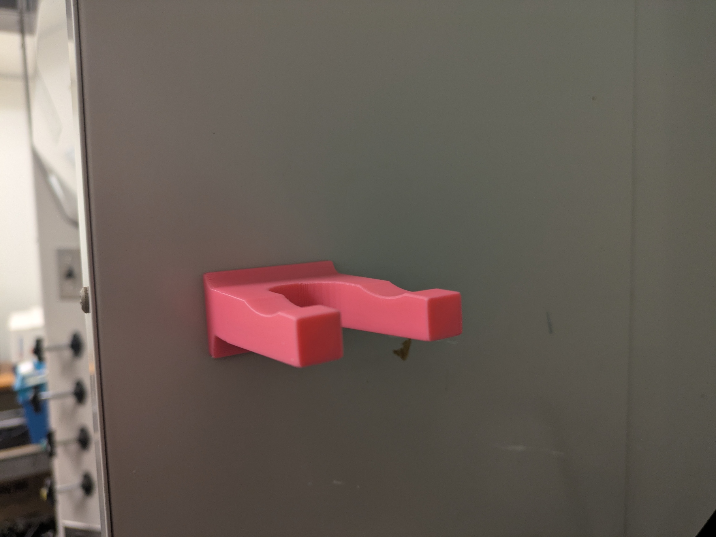 Magnetic Micropipette Holder for Efficient Lab Organization (Embedded Magnets)
