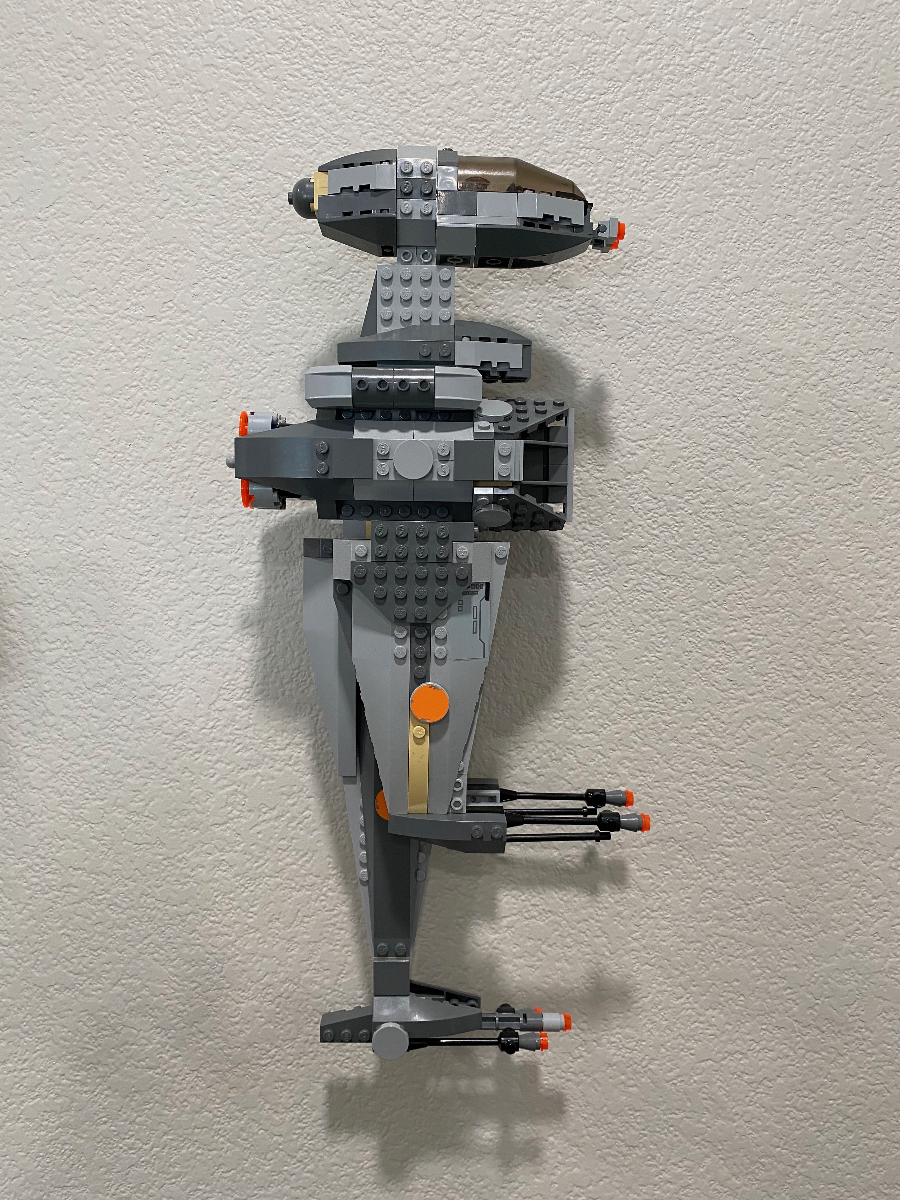 Wall Mount for LEGO B-Wing (Kit 6208)