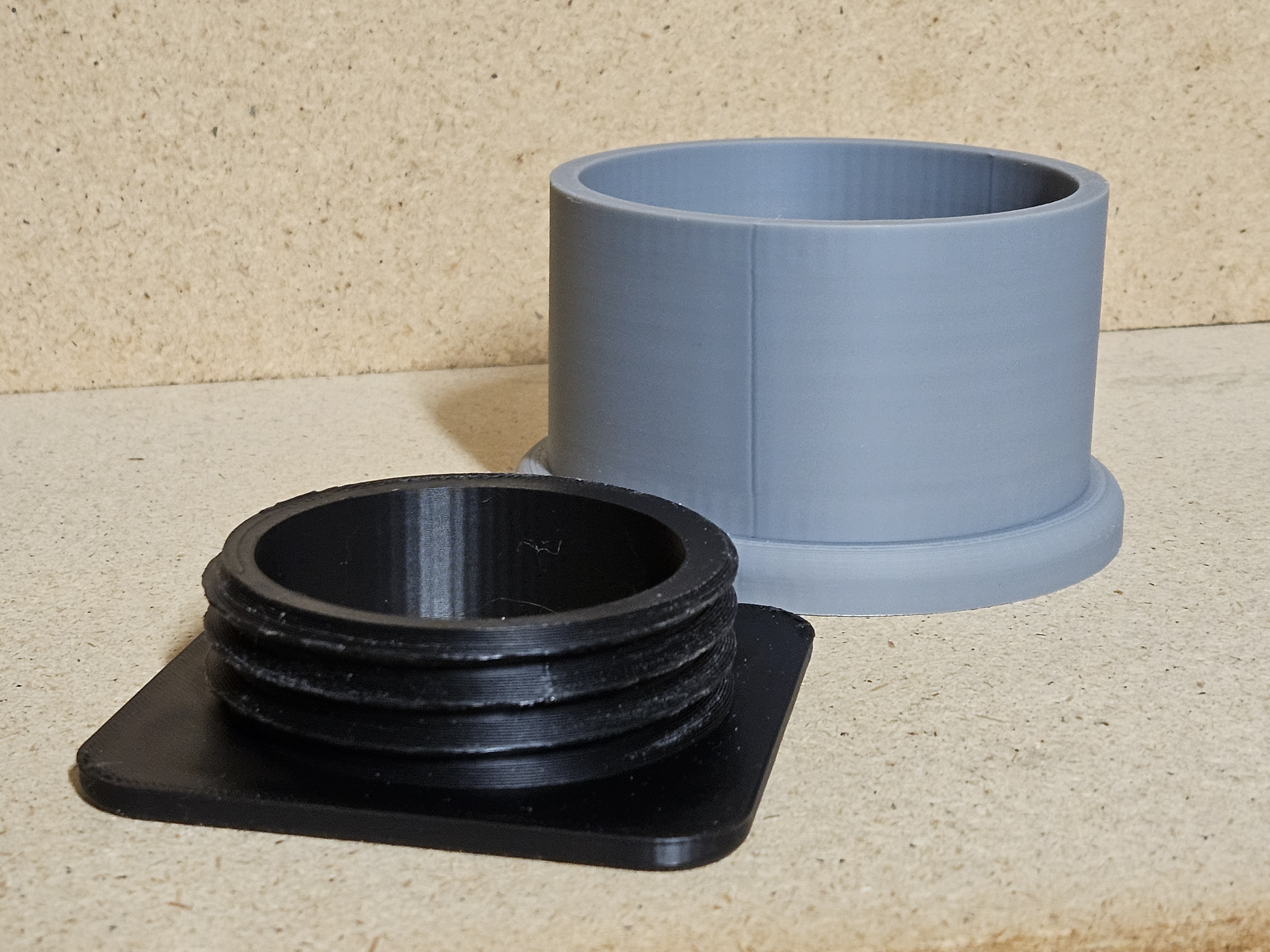 Saturn 4 Ultra threaded vent connector