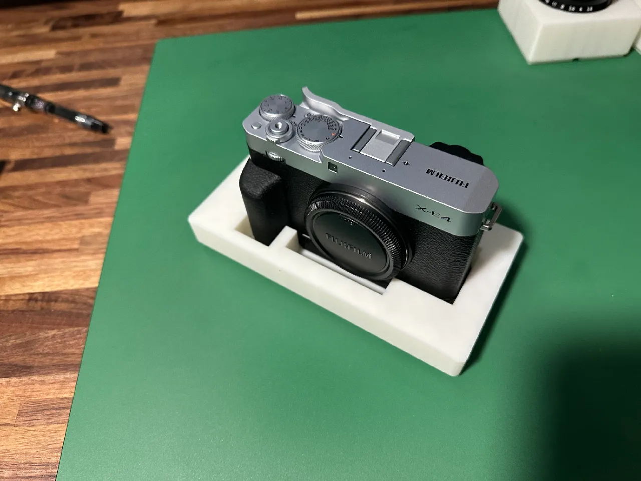Fujifilm X-E4 and Fujifilm Accessory Gridfinity Storage by