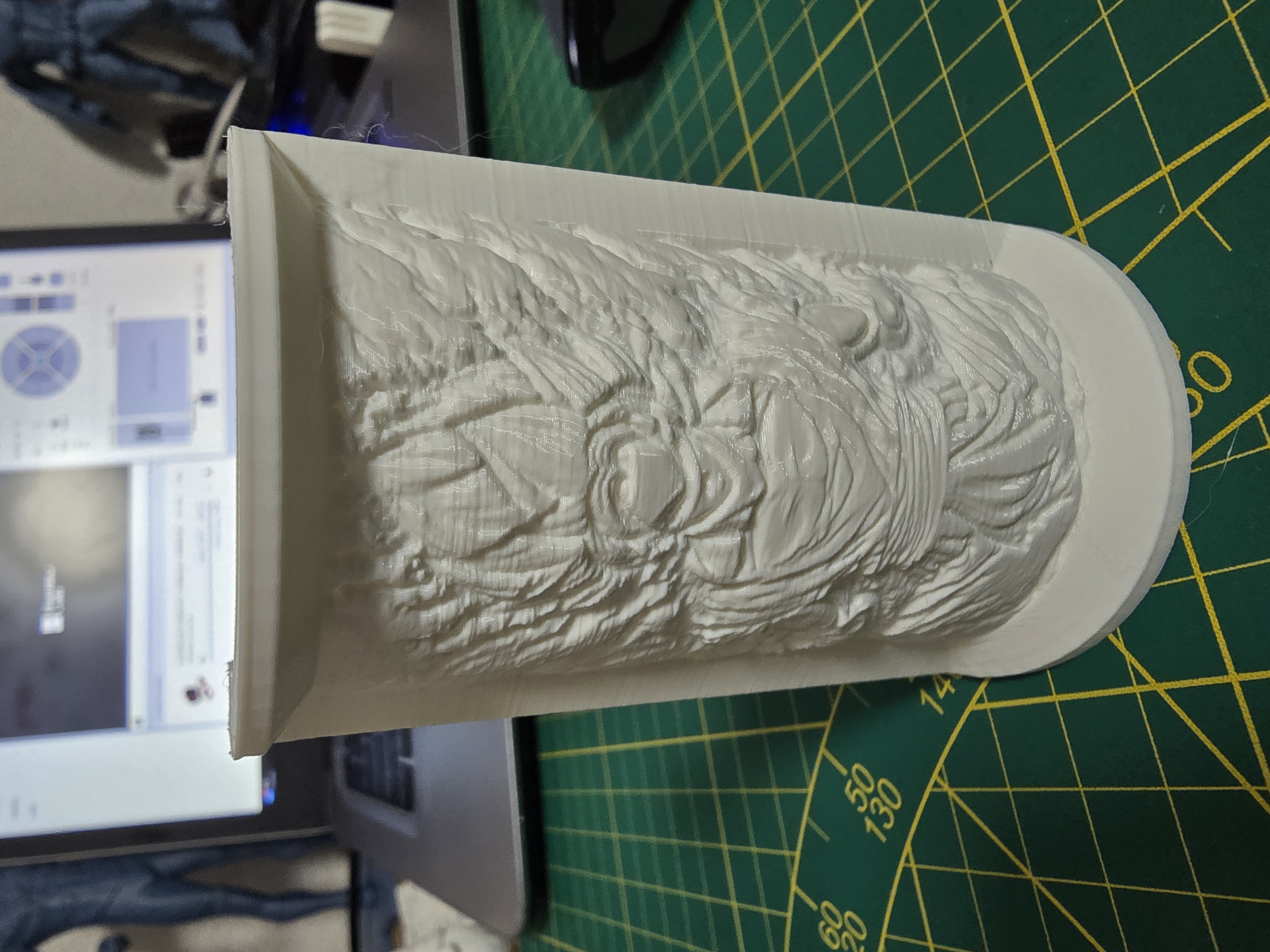 lithopane saiyan — miniatura 2