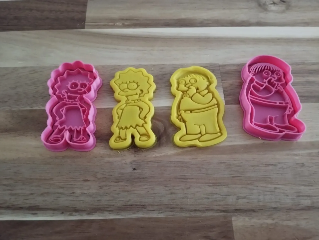 Cortadores galletas Lisa y Ralph the simpsons by FM | Download free STL ...