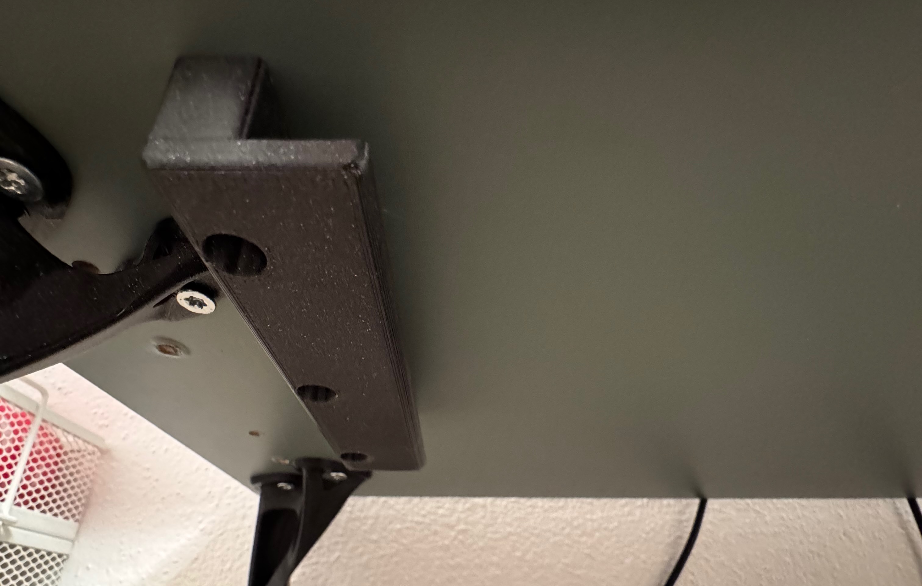 Under desk holder/mount for Magic Keyboard and Magic Trackpad — miniatura 3