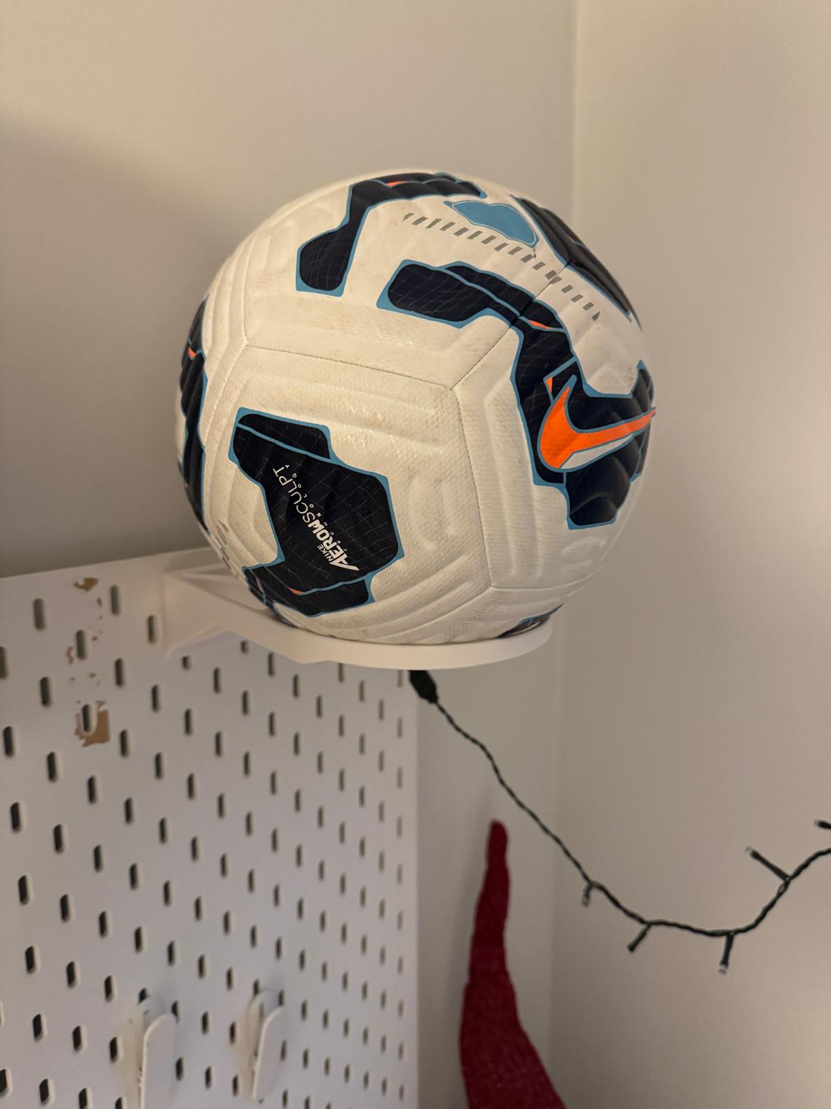 Skadis Football Ball Hanger