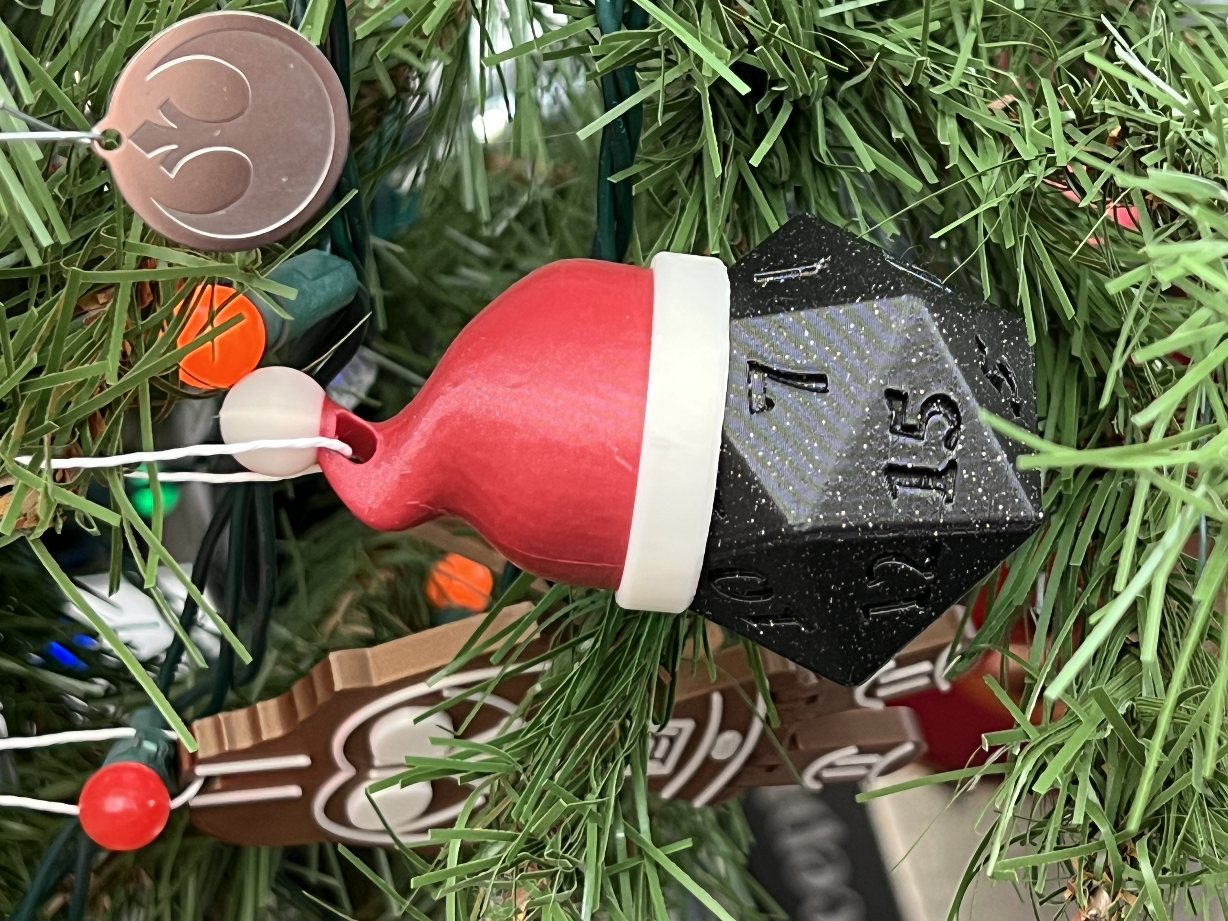 D20 Ornament with Holiday Hat