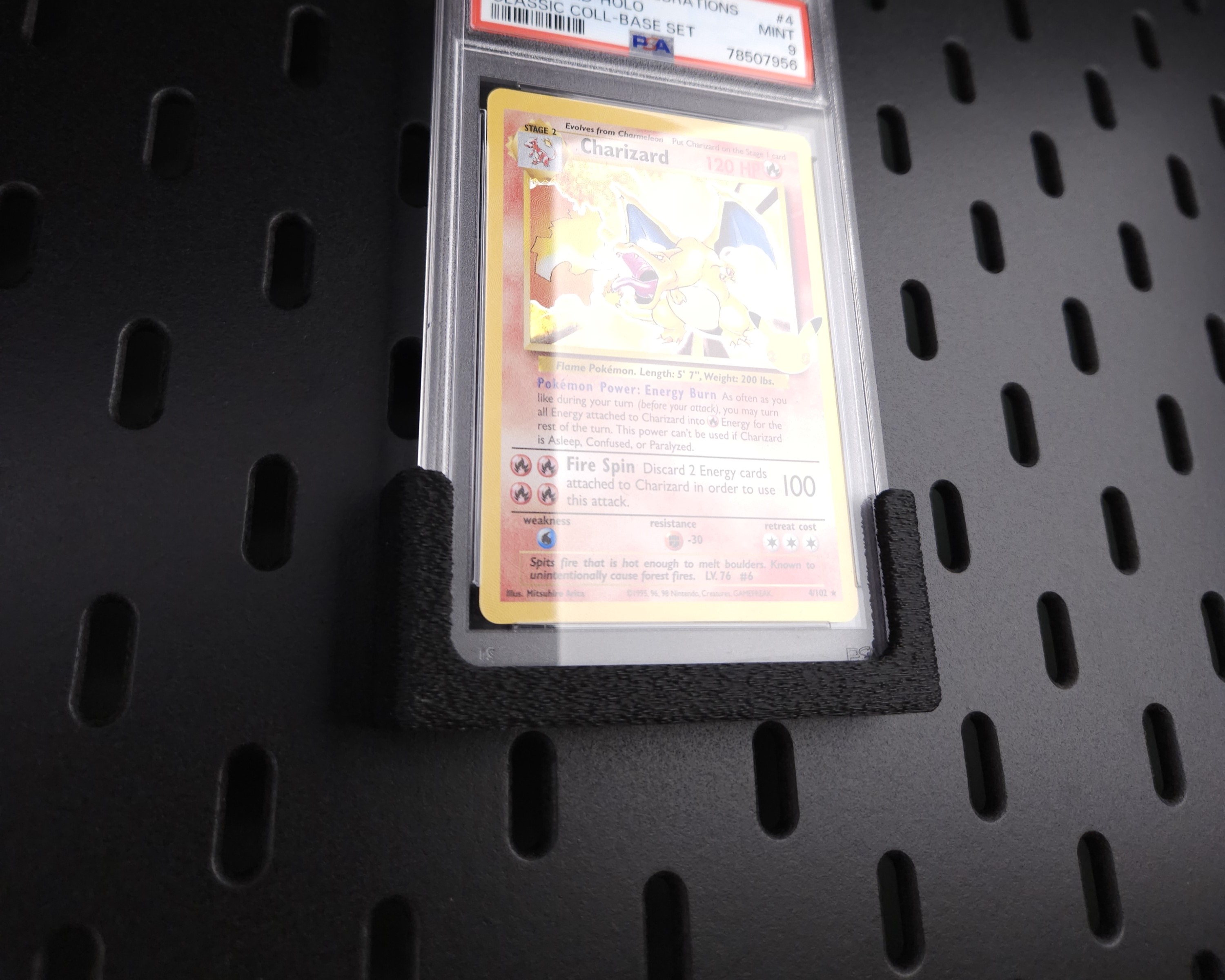 Skadis Graded Card Holder