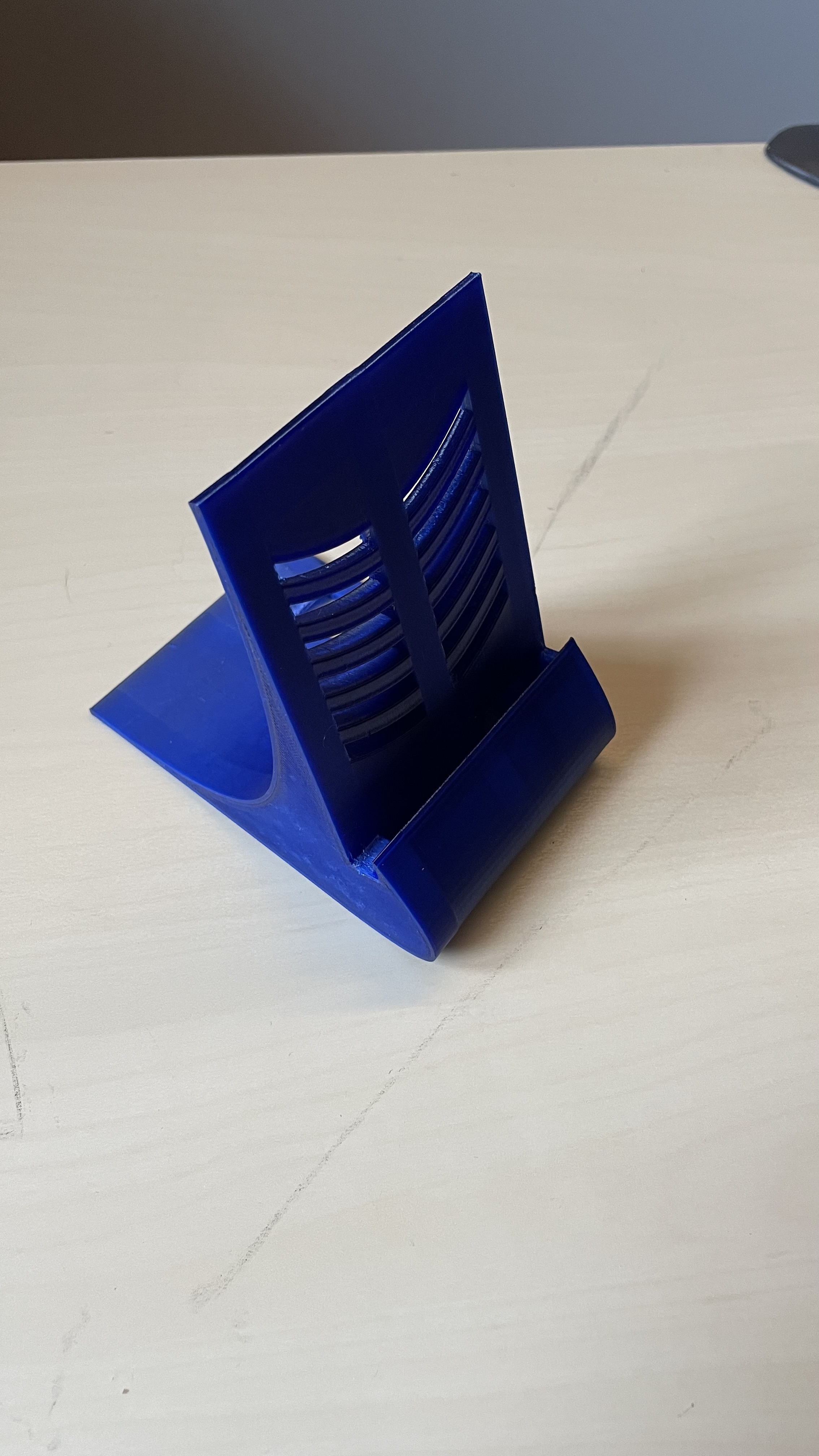 Tablet holder with vents — miniatura 2