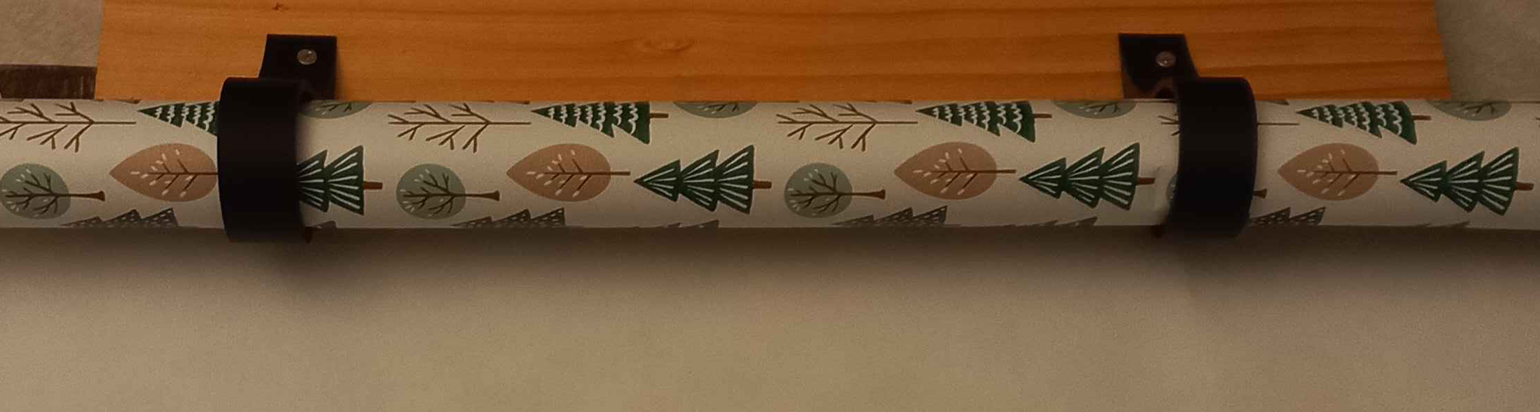 Gift Wrapping Holder & Guide (parametric)