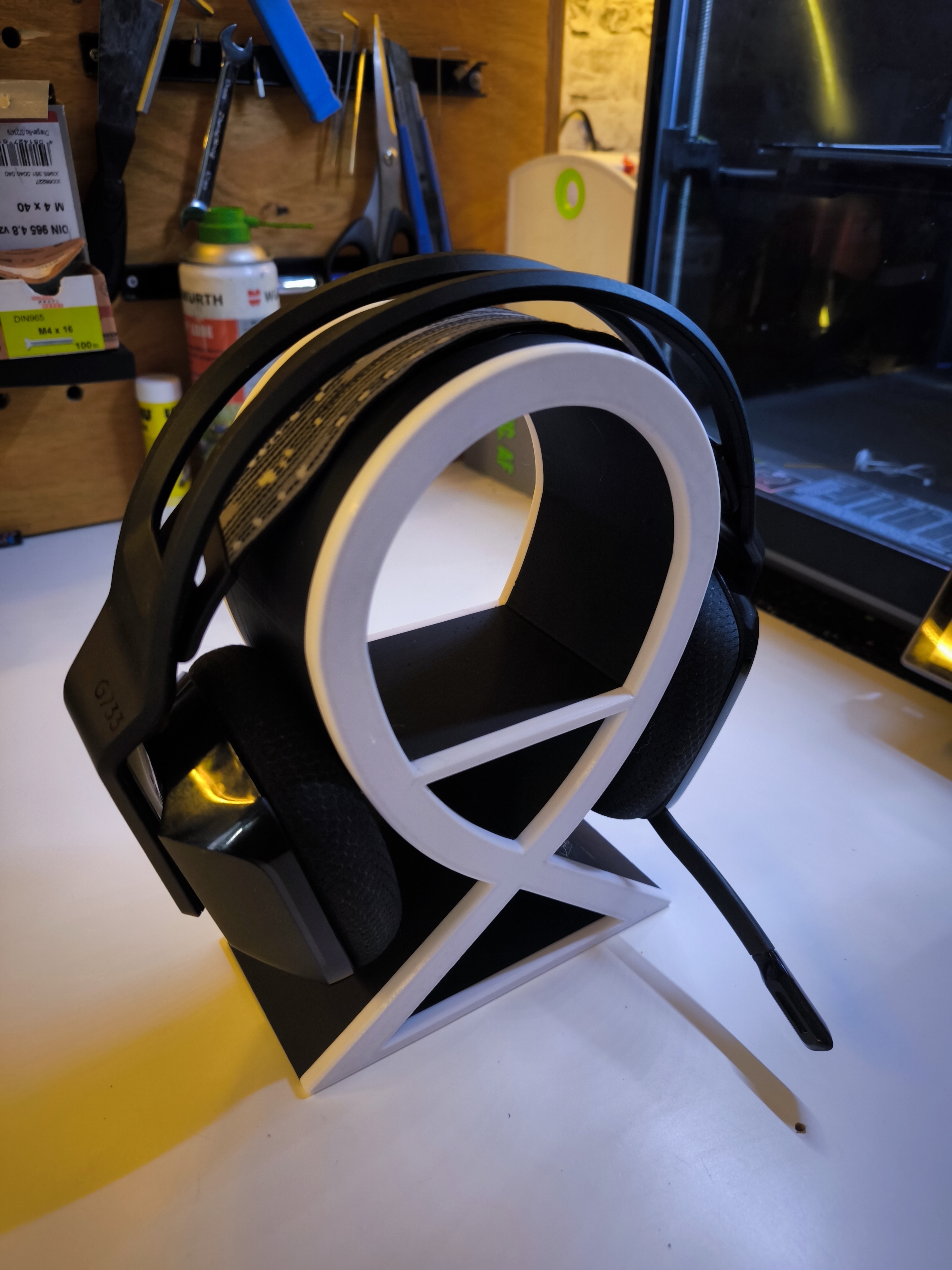 Stand for headset