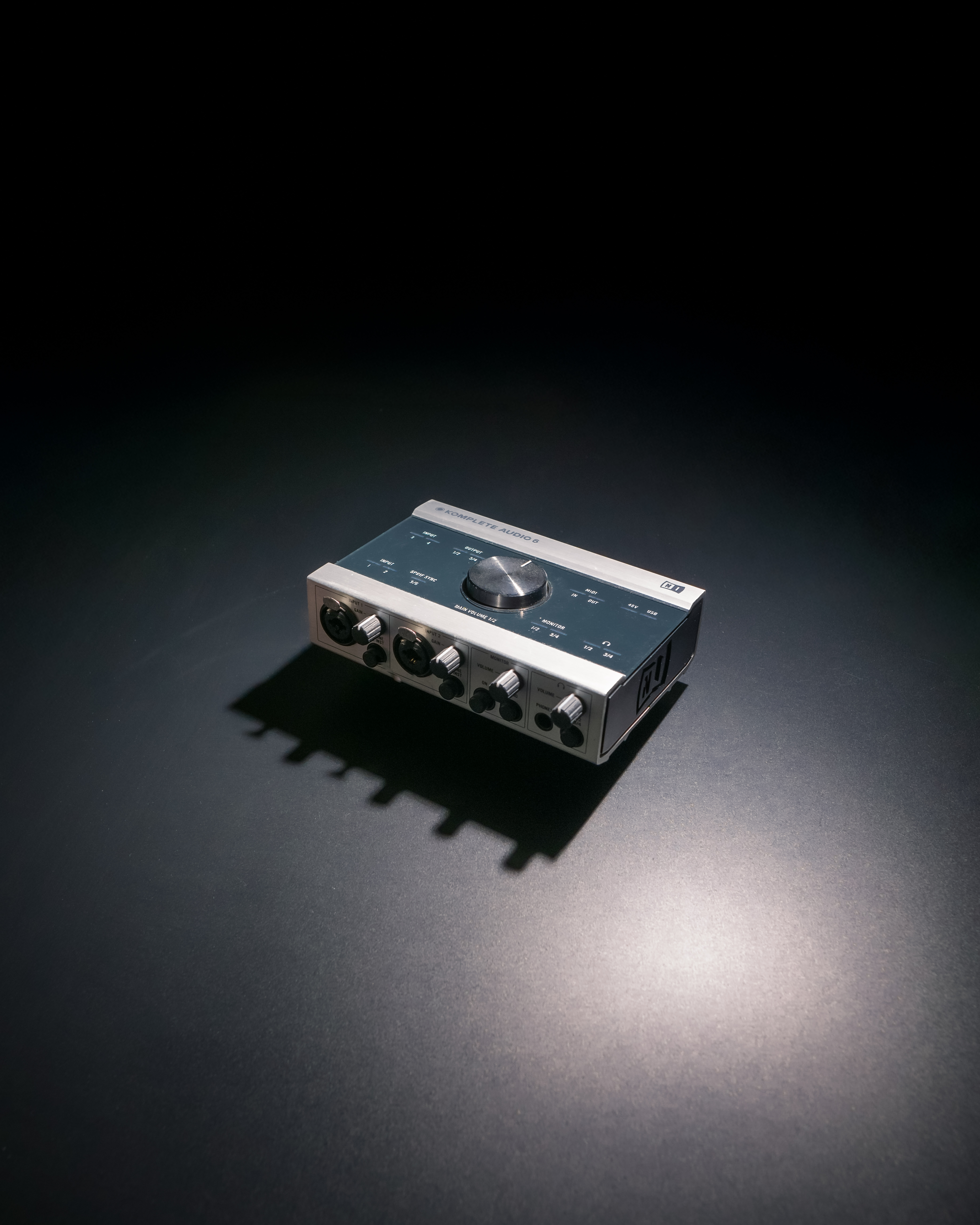 Audio Interface Desk Stand — thumbnail 4