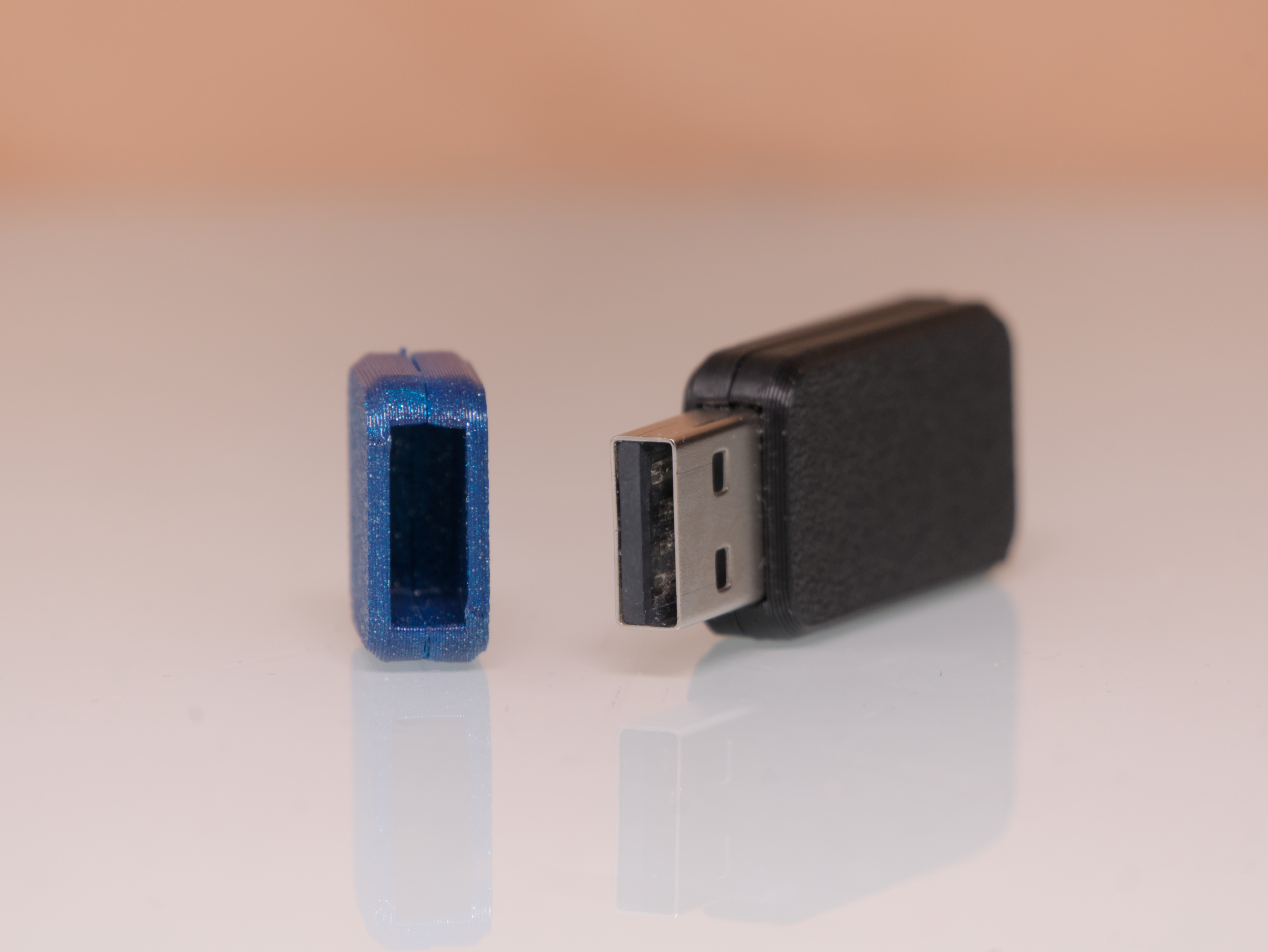 Miniatura 3 do modelo 3D ModDrive - Custom USB Drive Casing