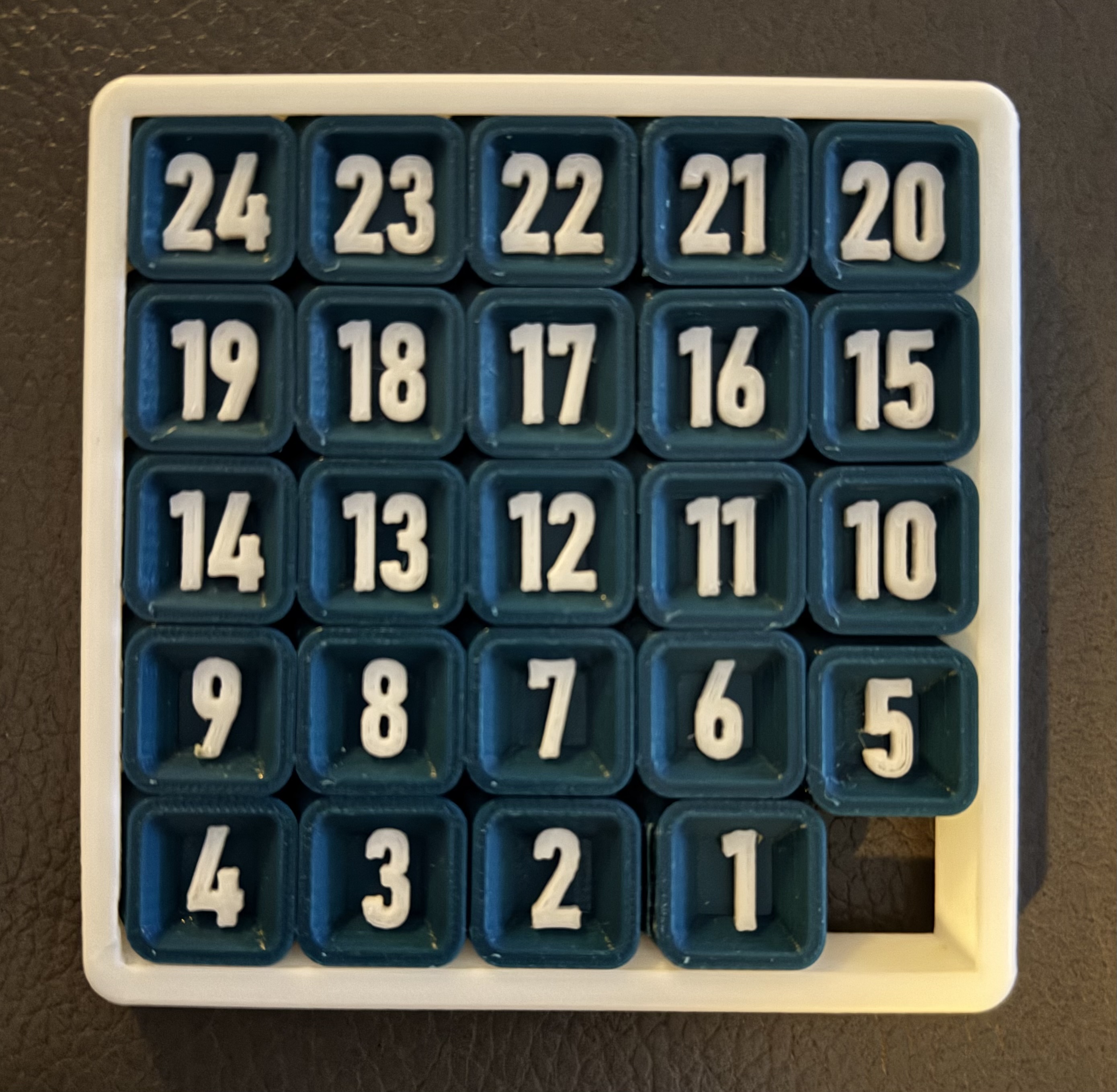 Sliding puzzles remix 3dkat