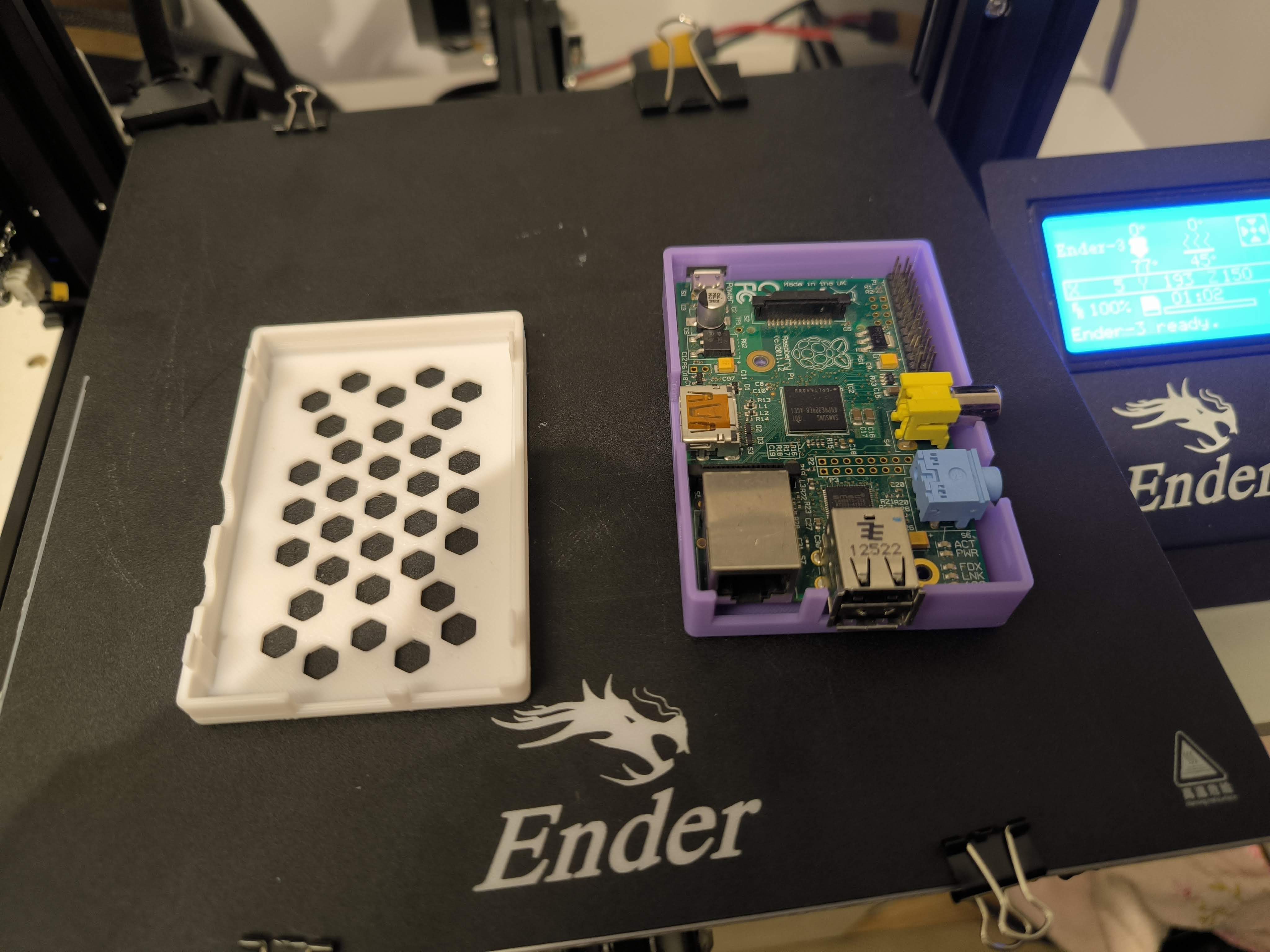 Miniatura 2 do modelo 3D Raspberry PI casing