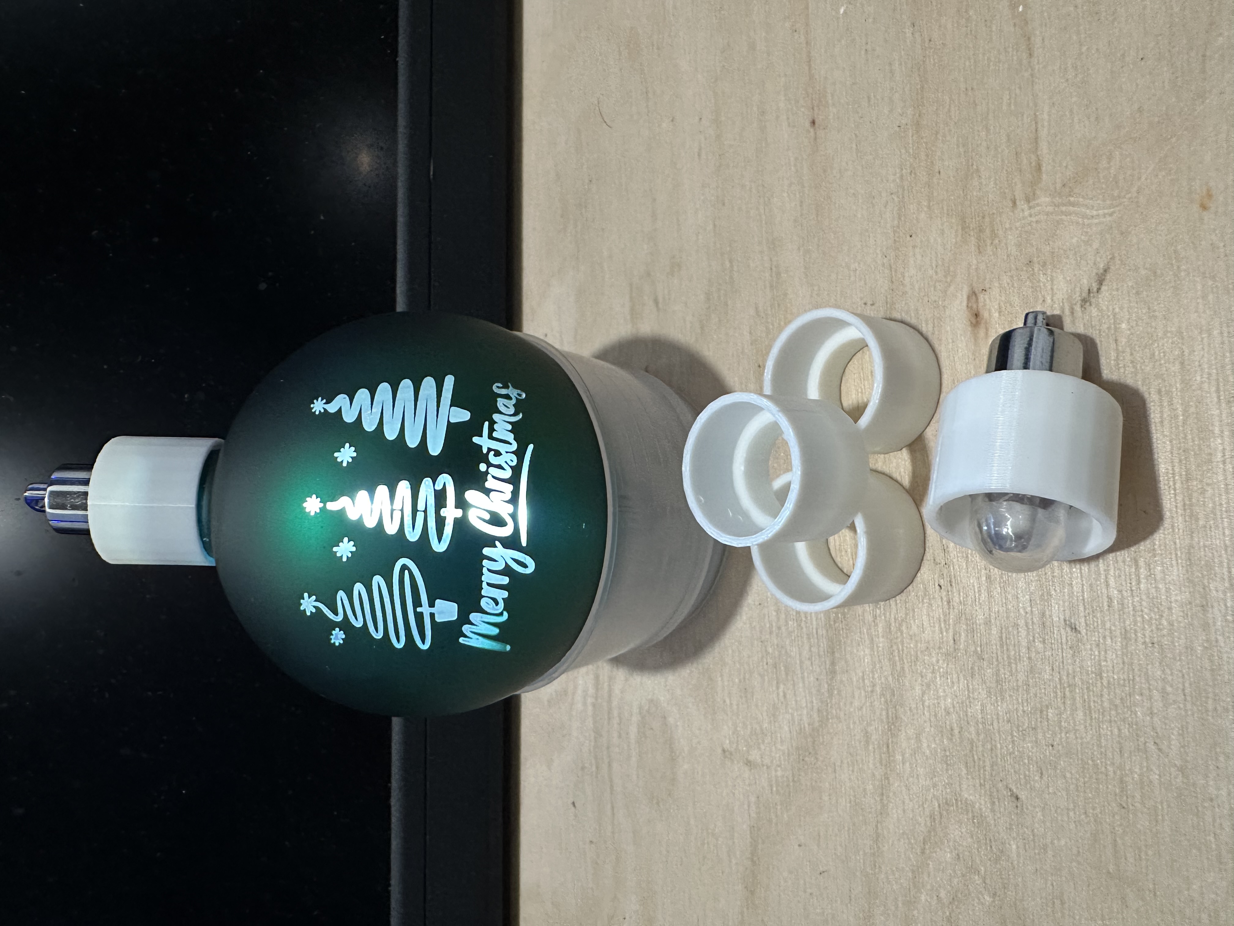 65mm (2.5") Christmas ball (bauble) light holding topper