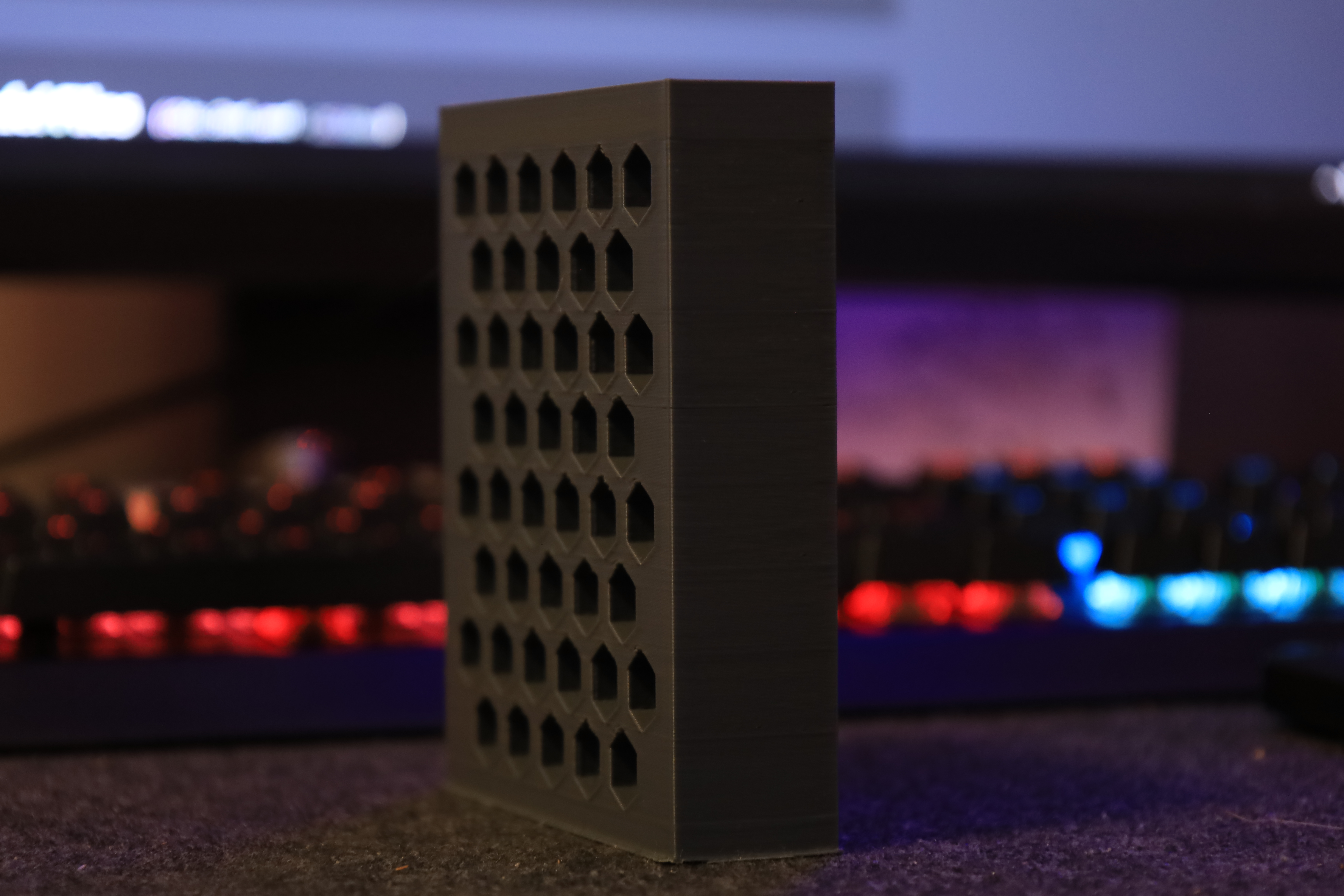 Hex portable SSD Stand — thumbnail 2