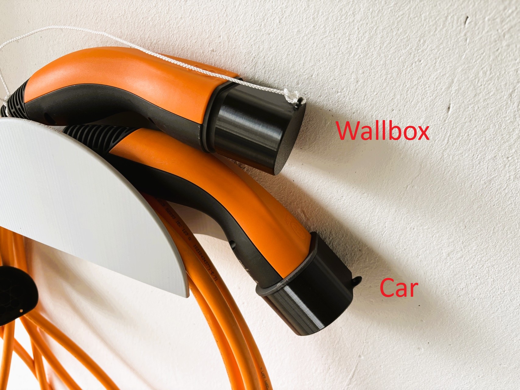 Lid for Type 2 EV charging cable male / wallbox plug