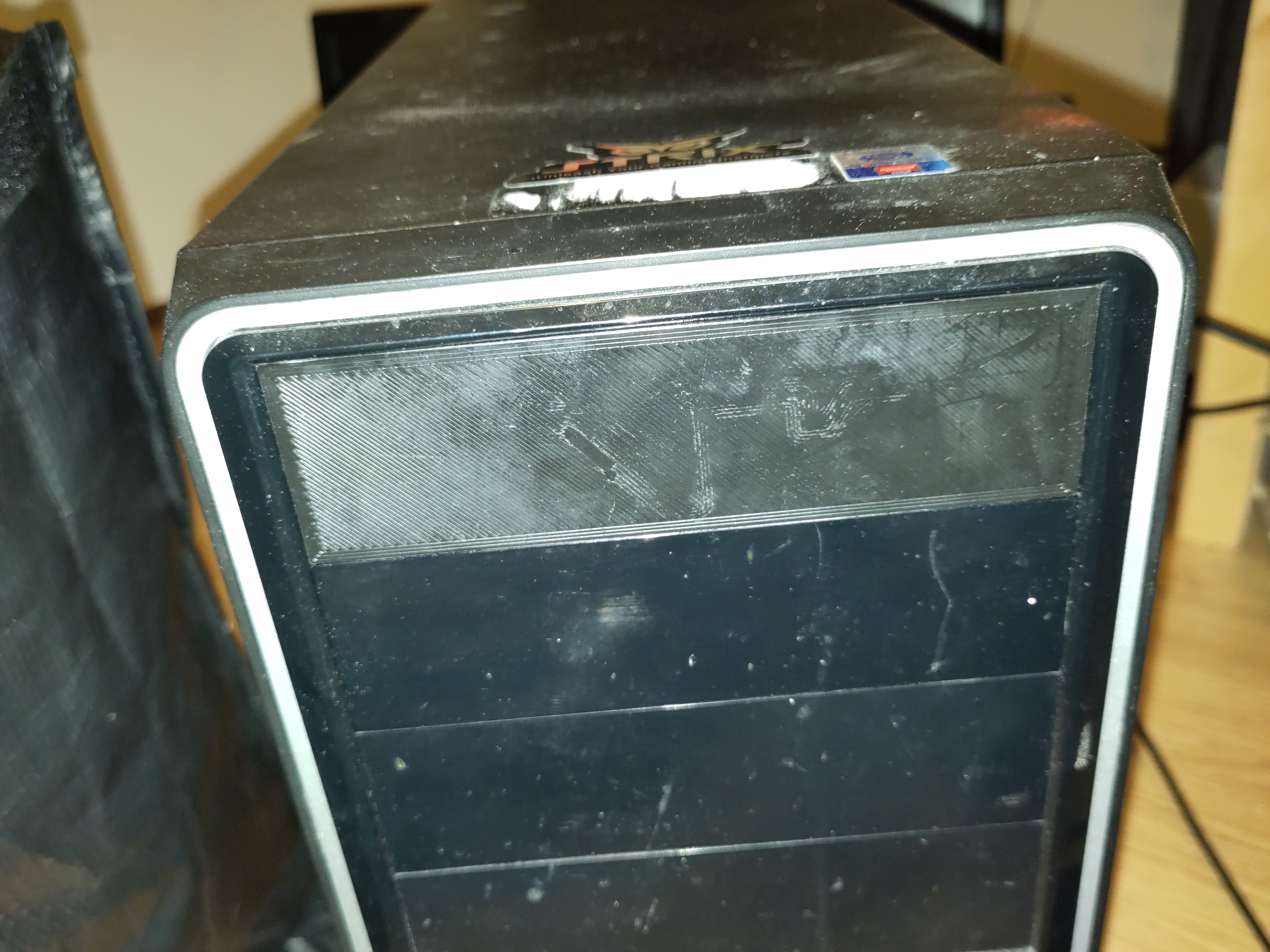 Cooler Master Elite 310 front slot cover