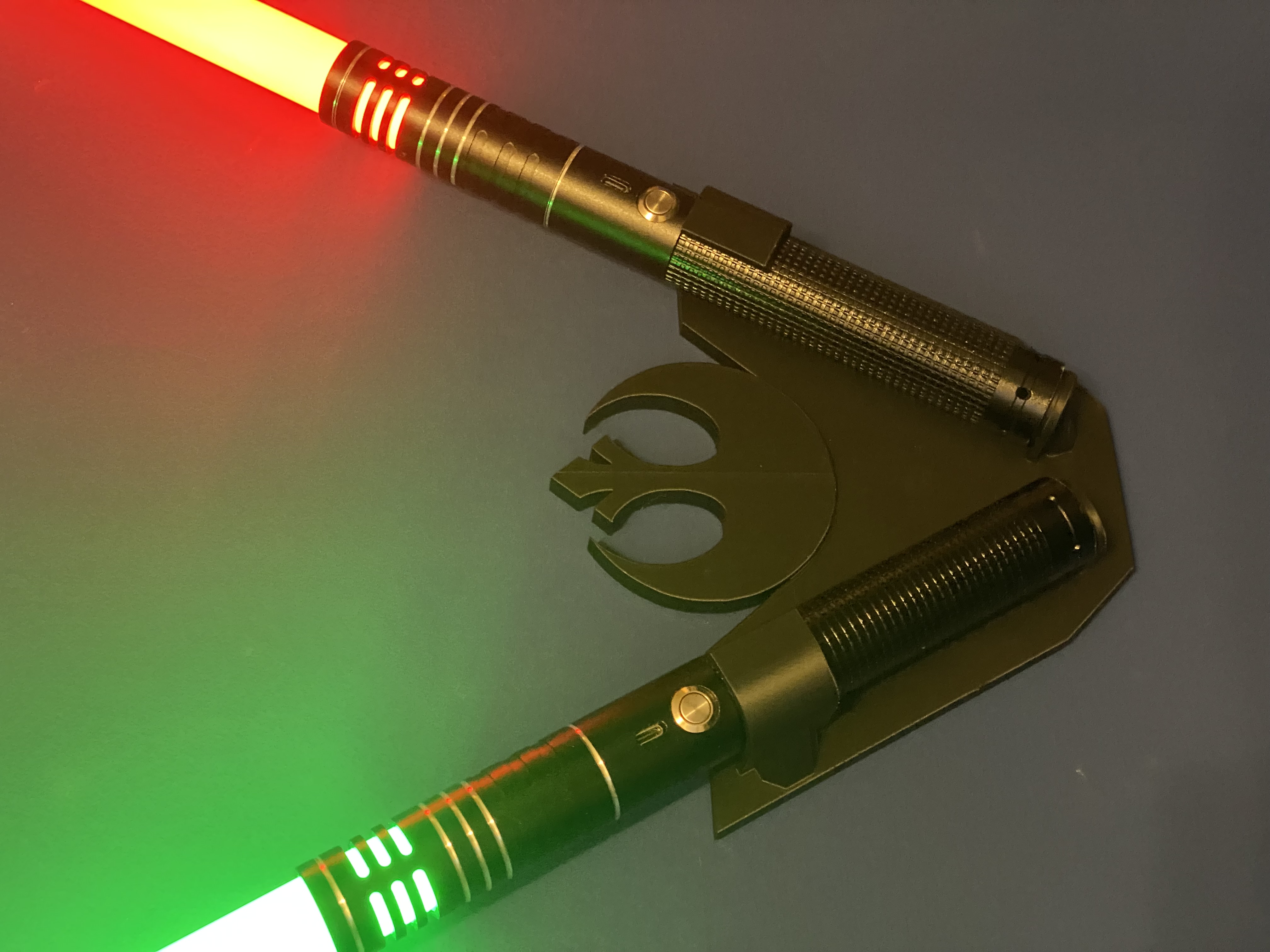 Laserschwert Wandhalter / Lightsaber Wall Mount