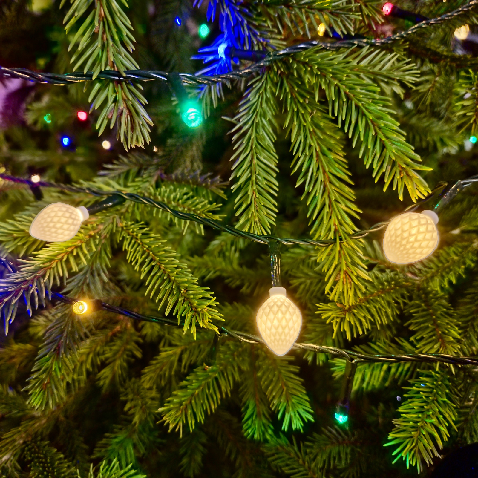 Christmas tree LED light cover